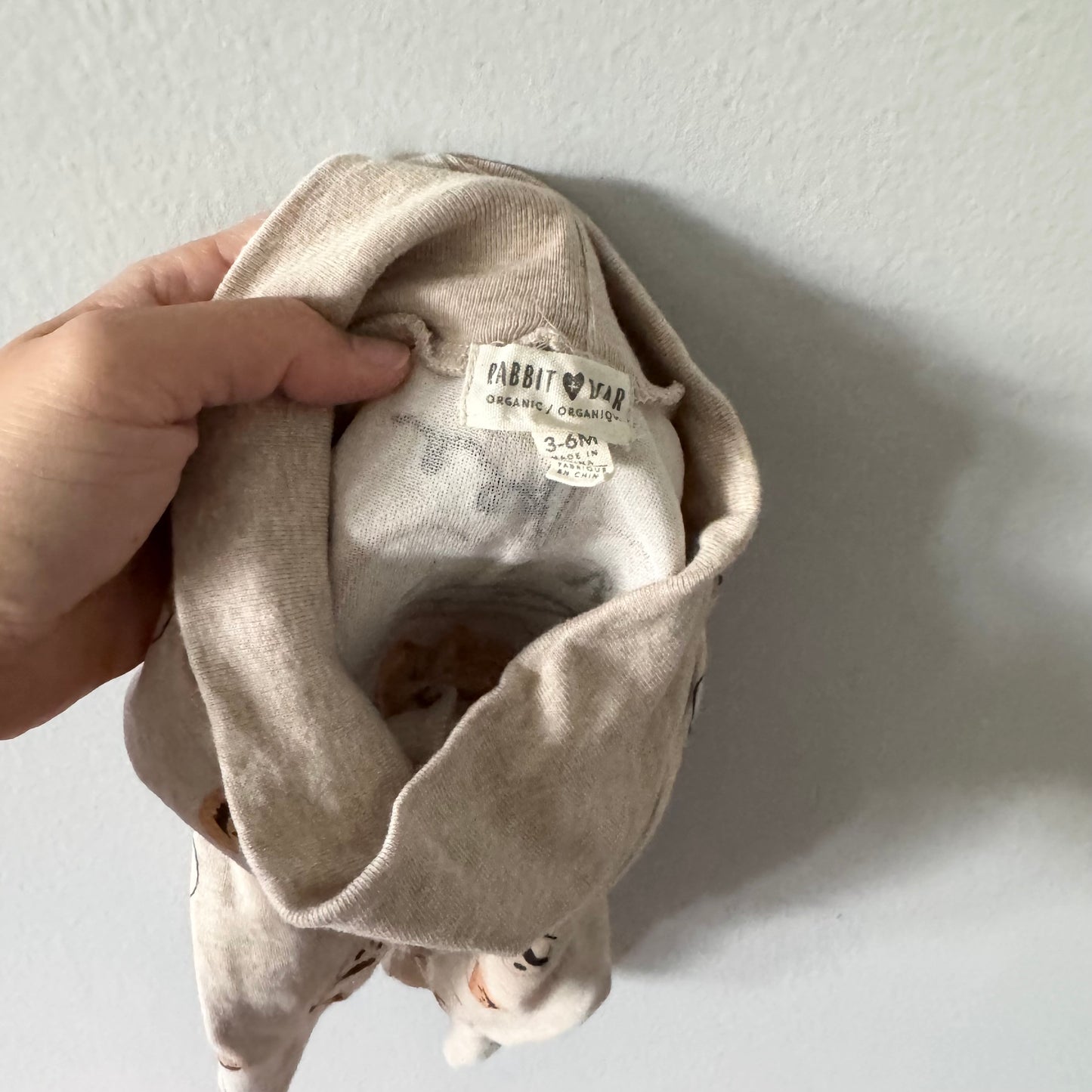 Rabbit + Bear	/ Beige halloween pants / 3-6M