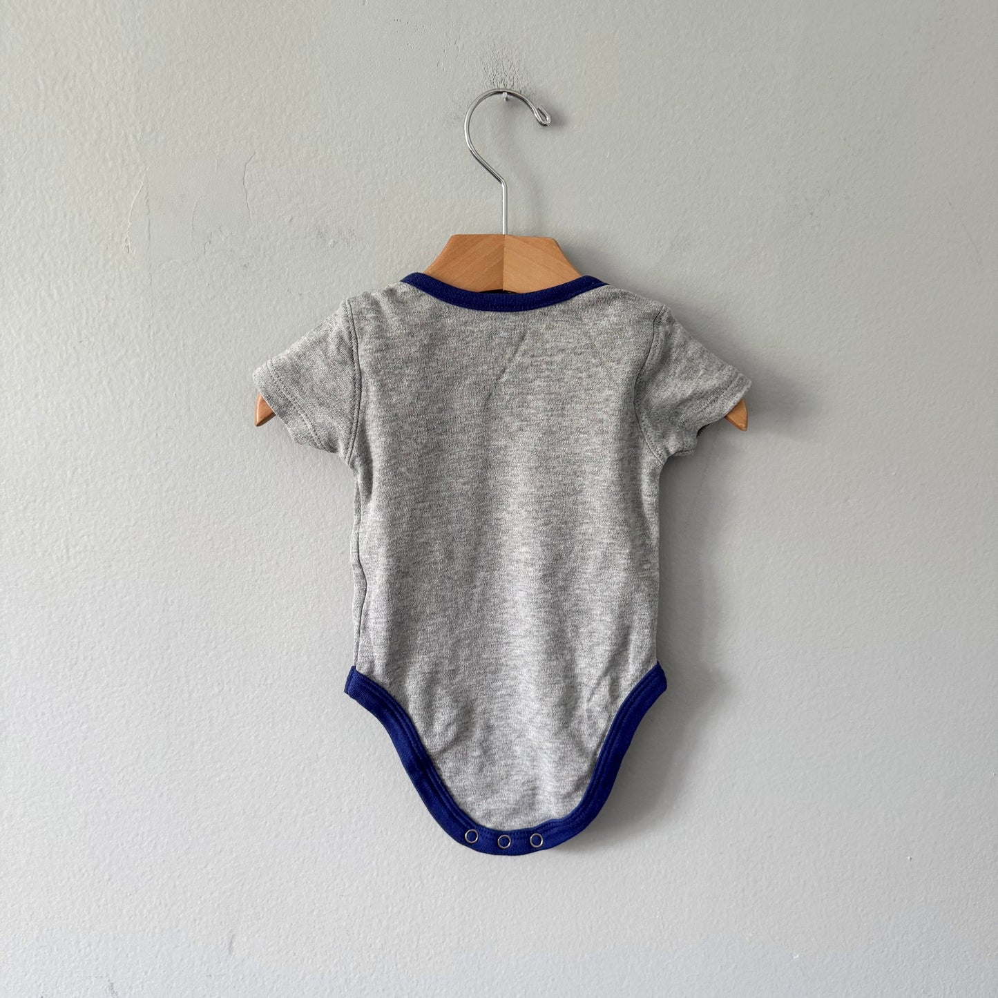 NHL / Toronto Maple Leafs onesie / 0-3M