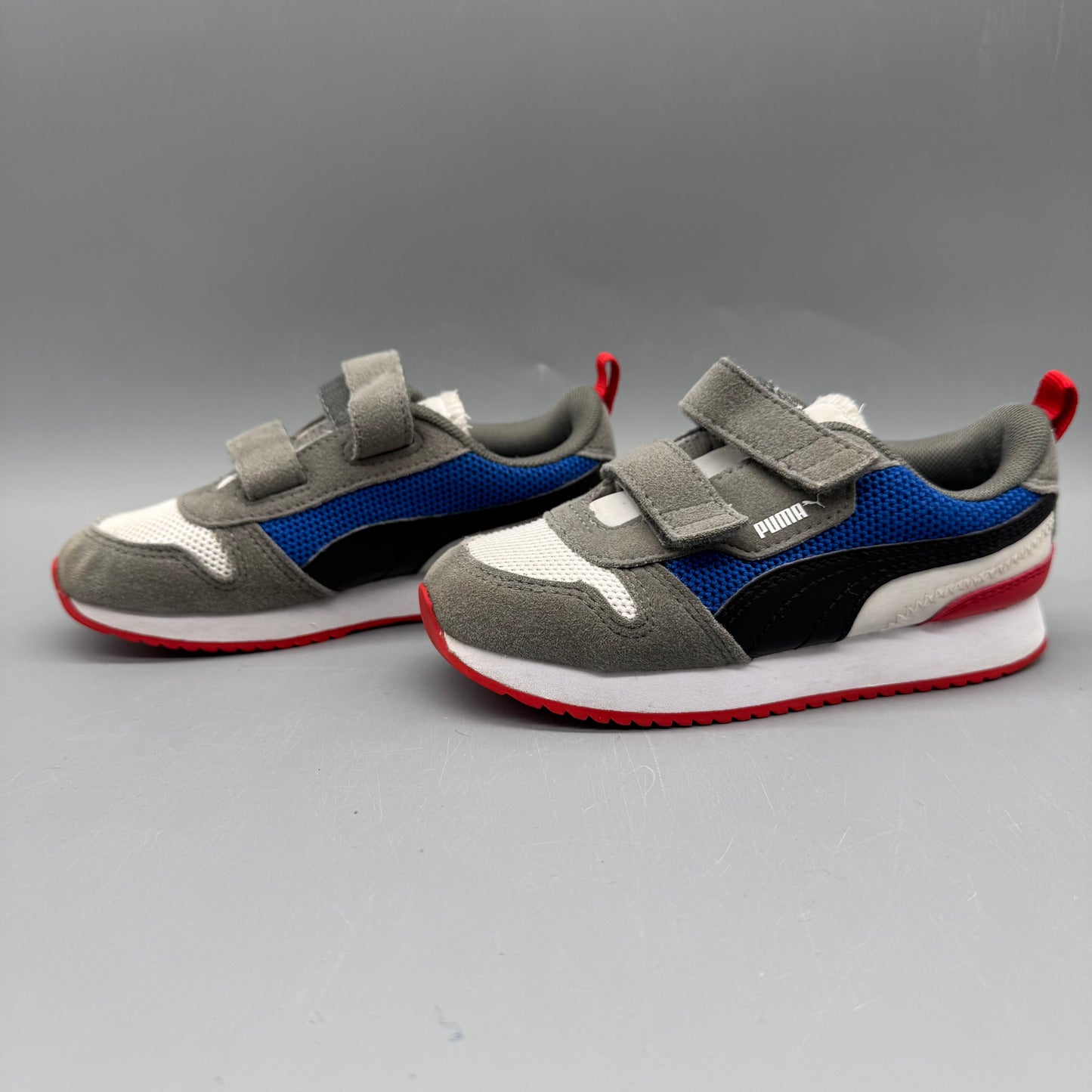 Puma / Running Shoes / US10