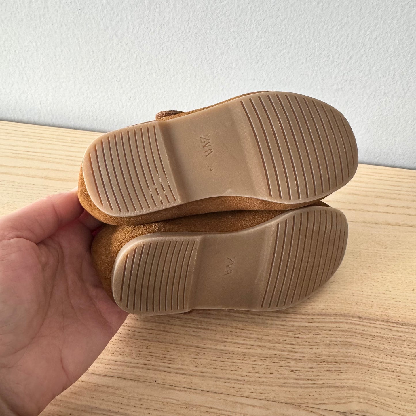 Zara / Shoes / EU24(US8)