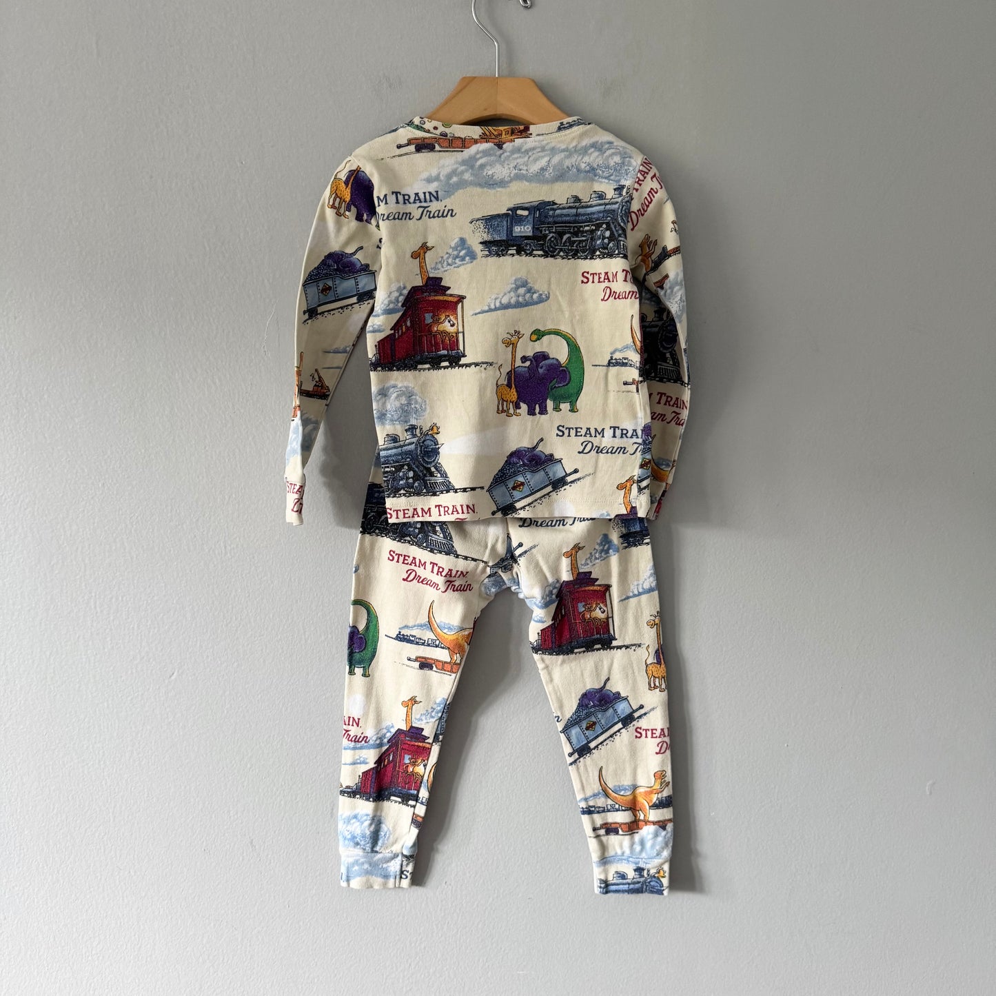 Books to bed / Steam train pajama set / 4T