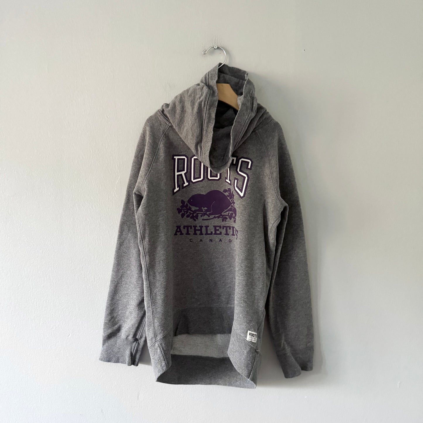 Roots / Dark grey turtle neck crew / 7-8Y