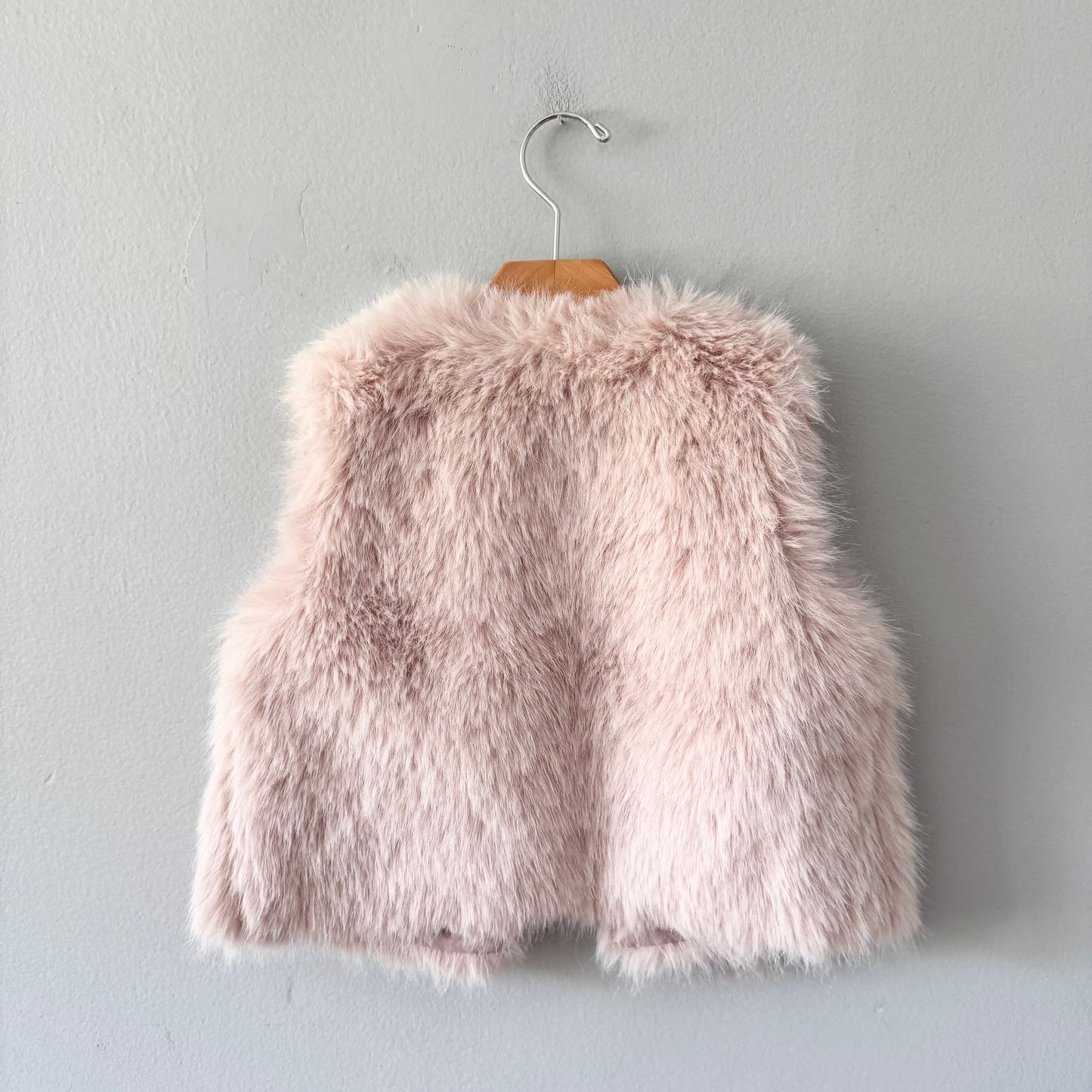Gap / Beige pink sherpa vest / 5Y - New with tag
