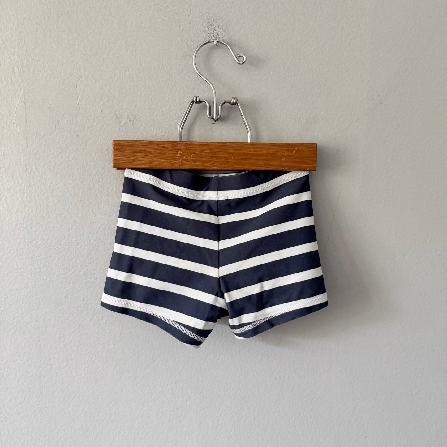 M&S / Stripe swim trunks / 12-18M