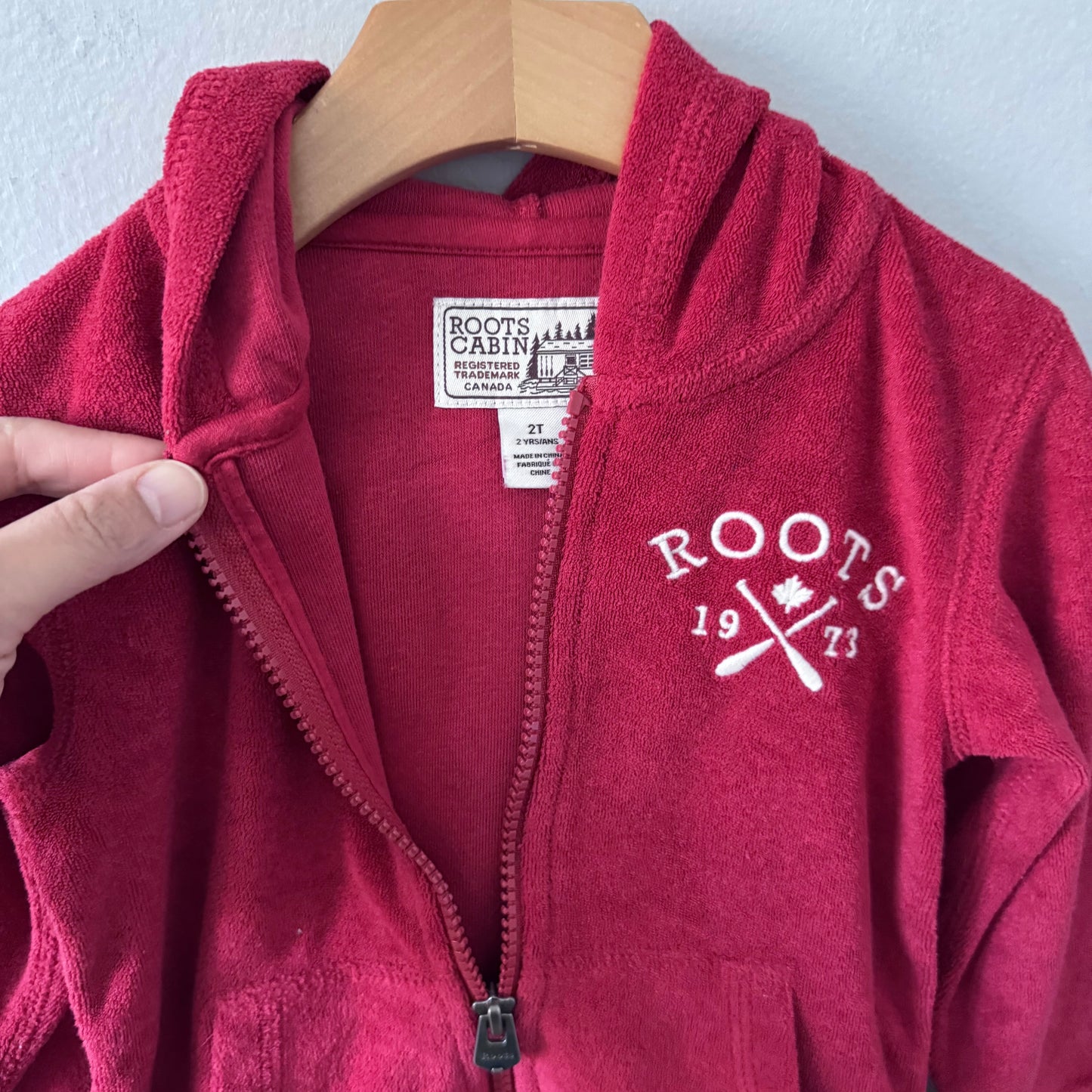 Roots / Red pile zip up hoodie / 2T