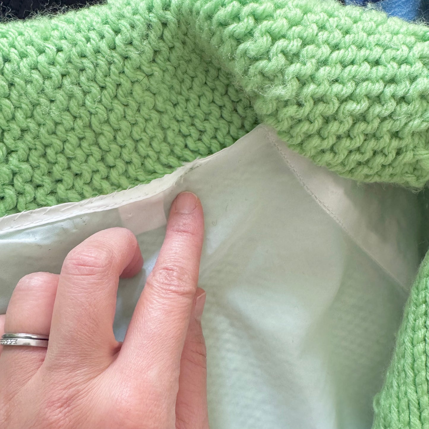 Handmade / Light green knit zip up jacket / 6-7Y