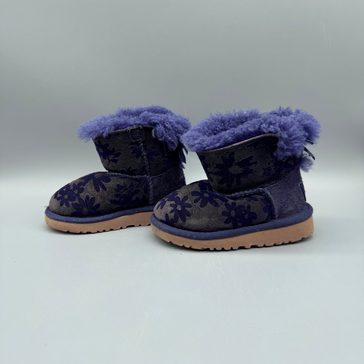 UGG / Boots / US7