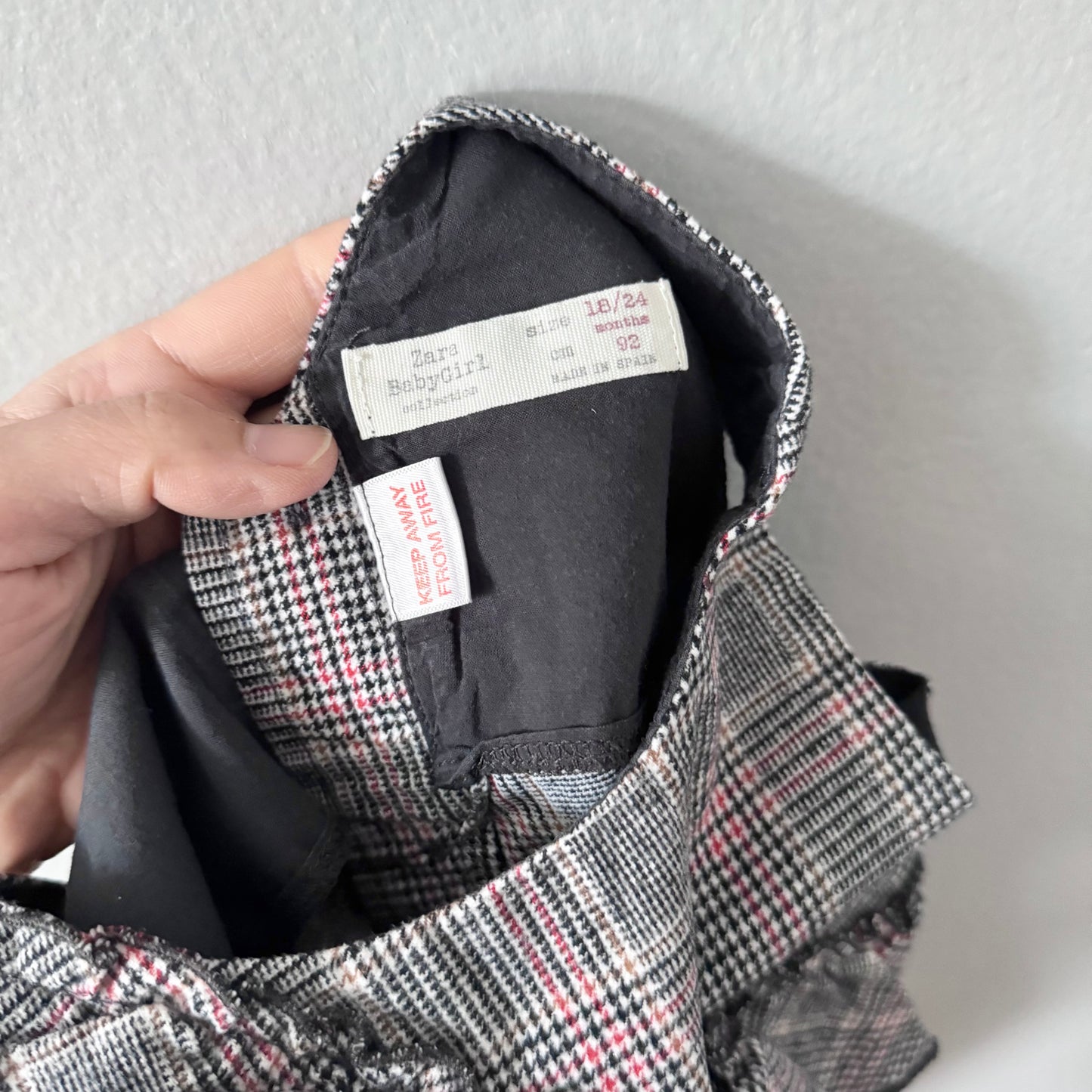 Zara / Tweed ruffle dress / 18-24M