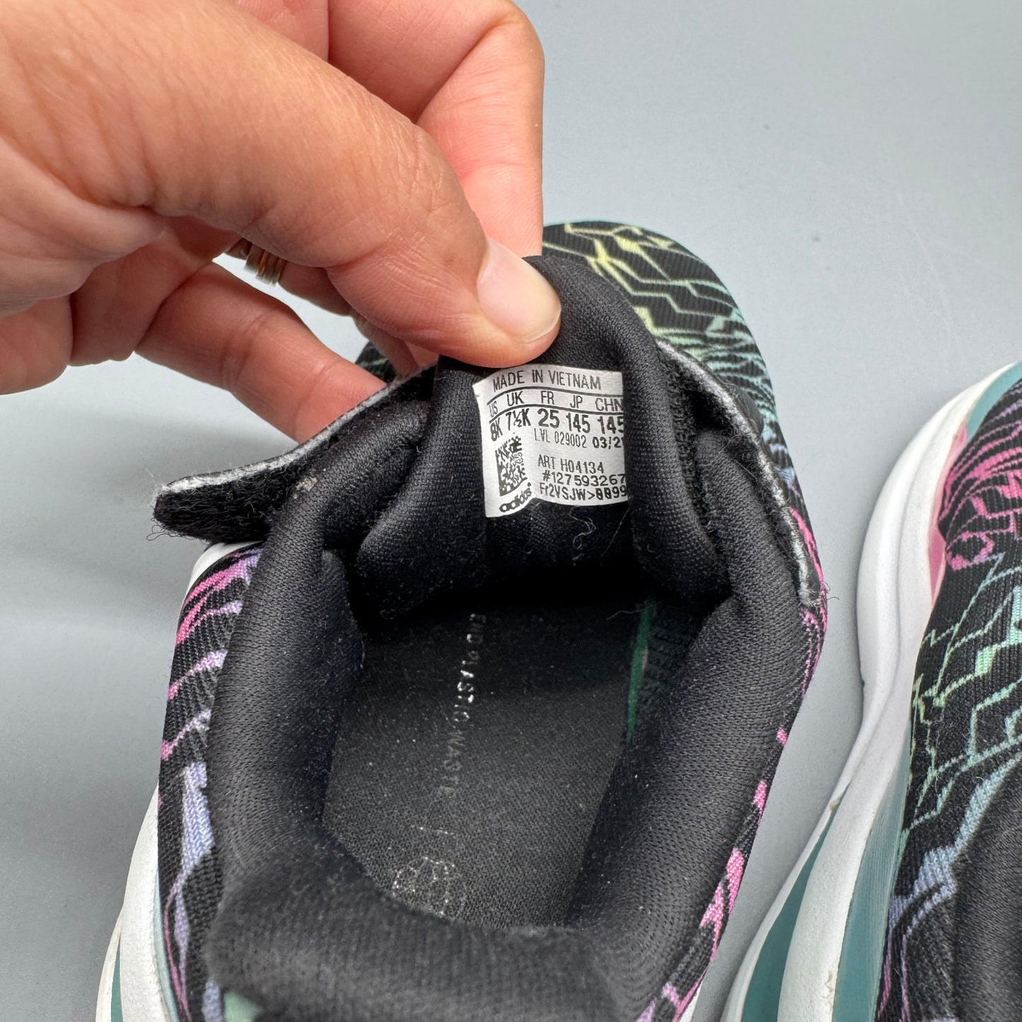 Adidas / Running Shoes / US8