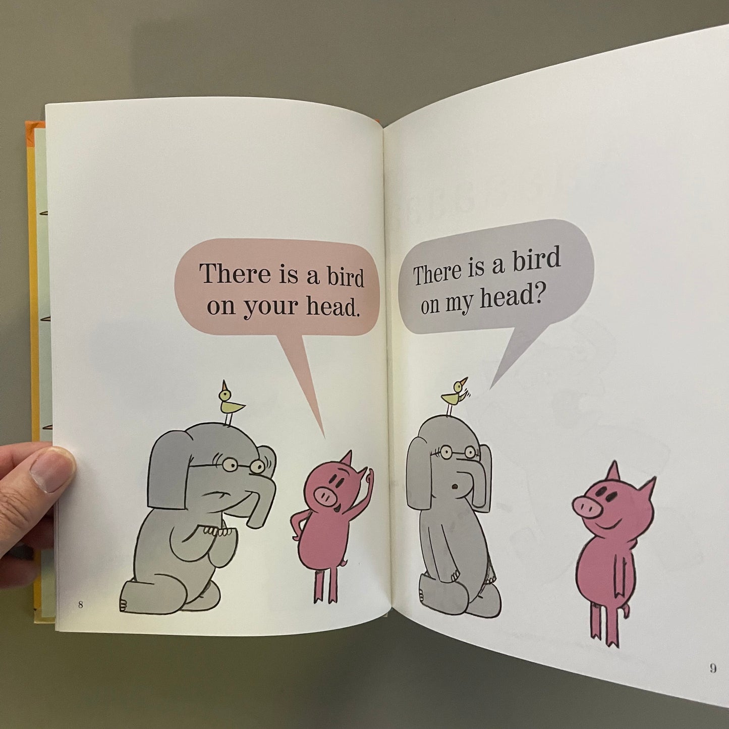 There Is a Bird on Your Head! / Mo Willems
