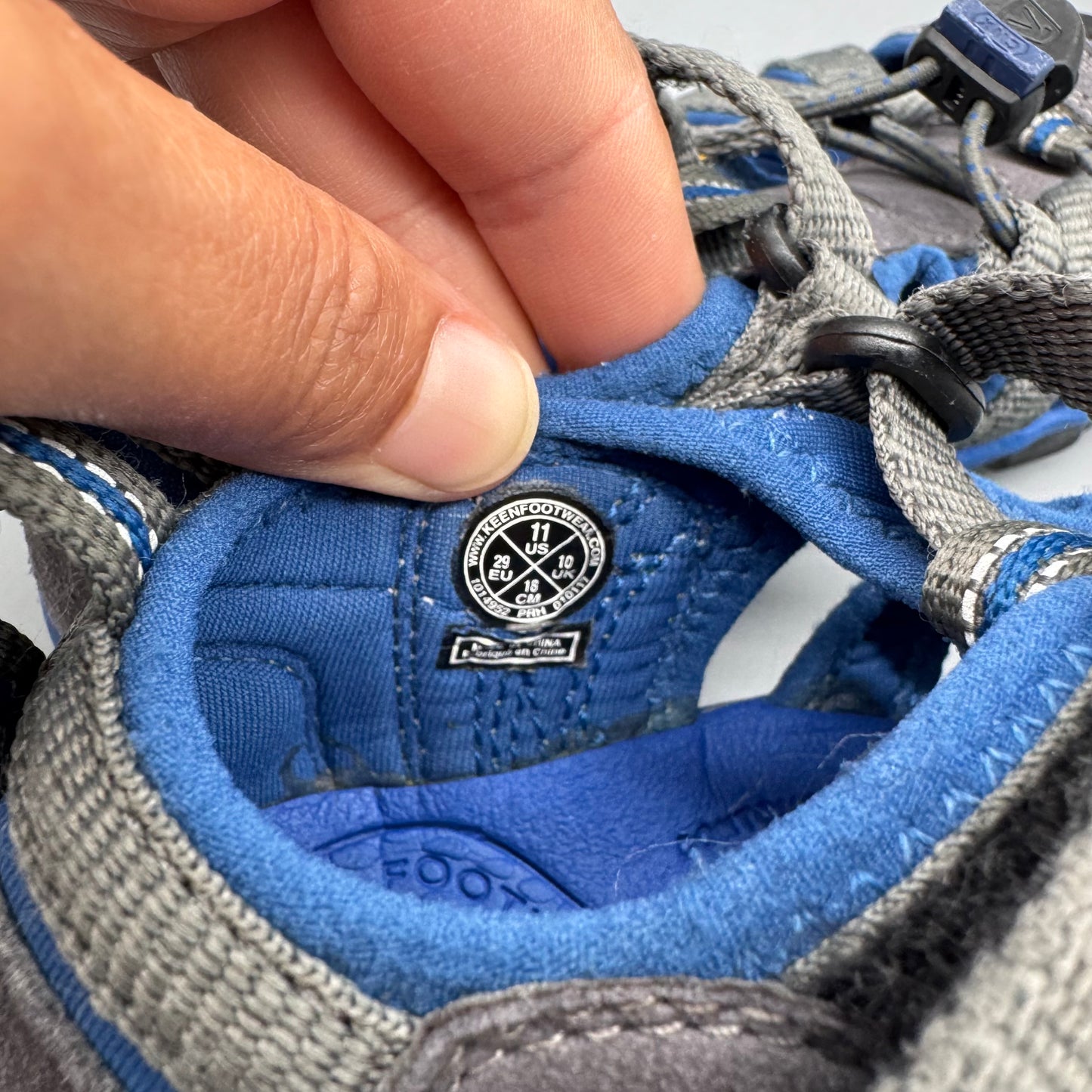 Keen / Sandals / US11