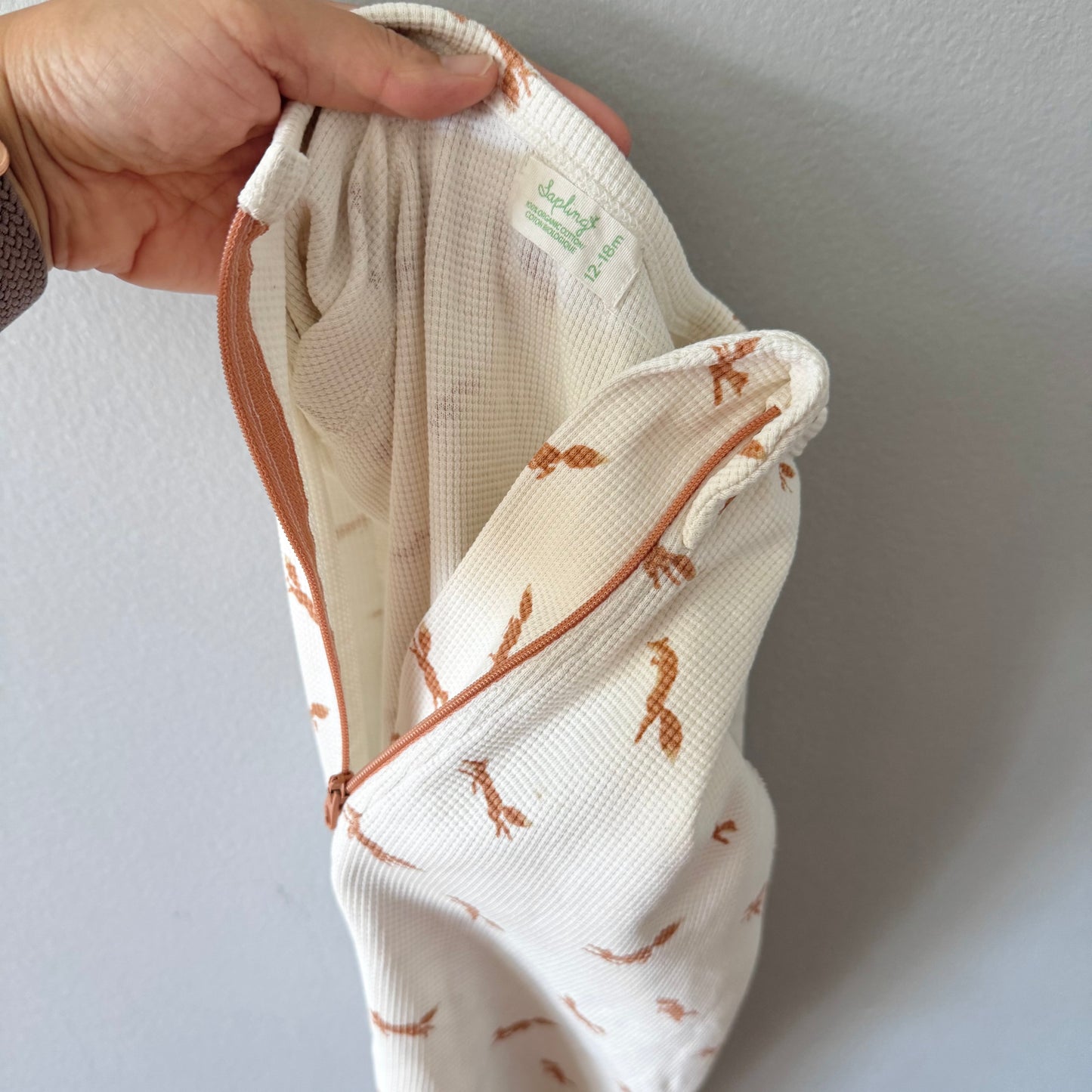 Sapling / White x fox waffle romper / 12-18M