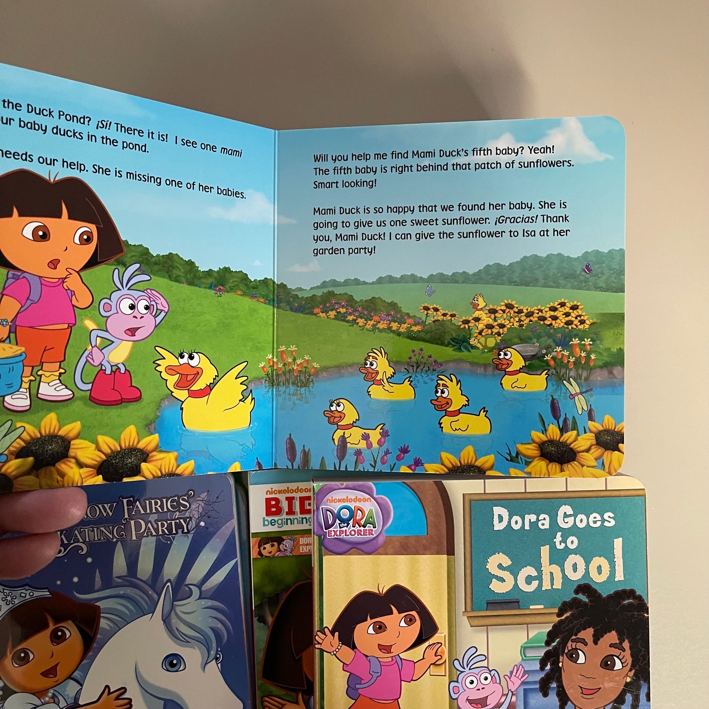 Dora the Explorer Collection (8 Board Books)