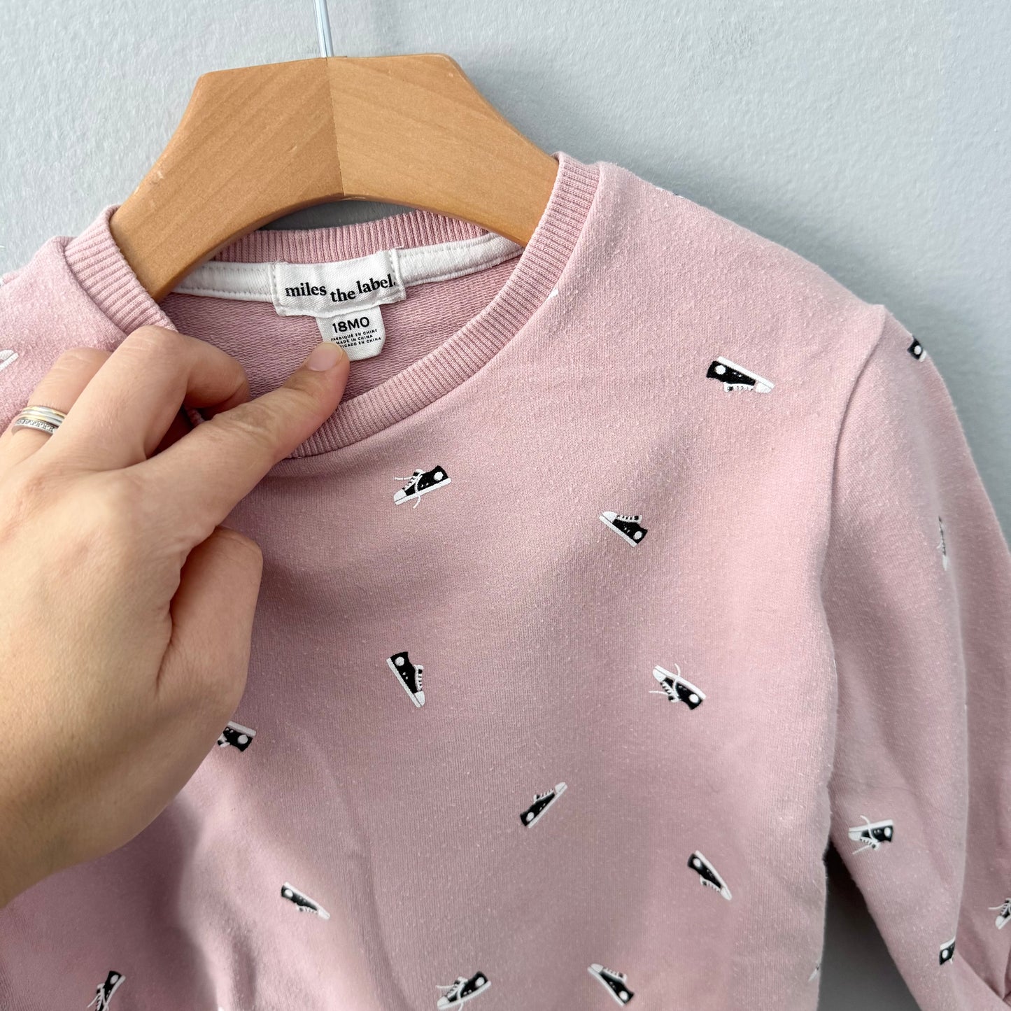 Miles the label / Pink x sneaker sweatshirt / 18M