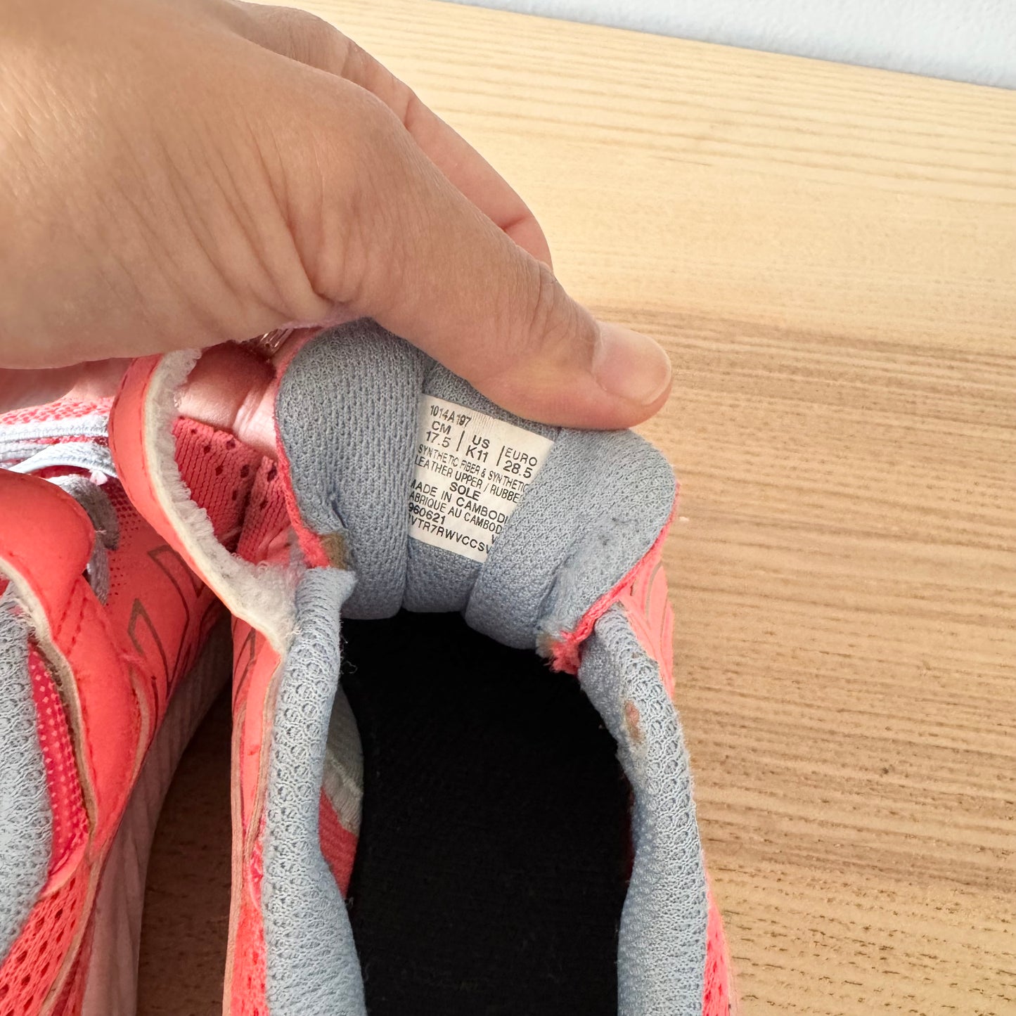Asics / Sneaker / US11