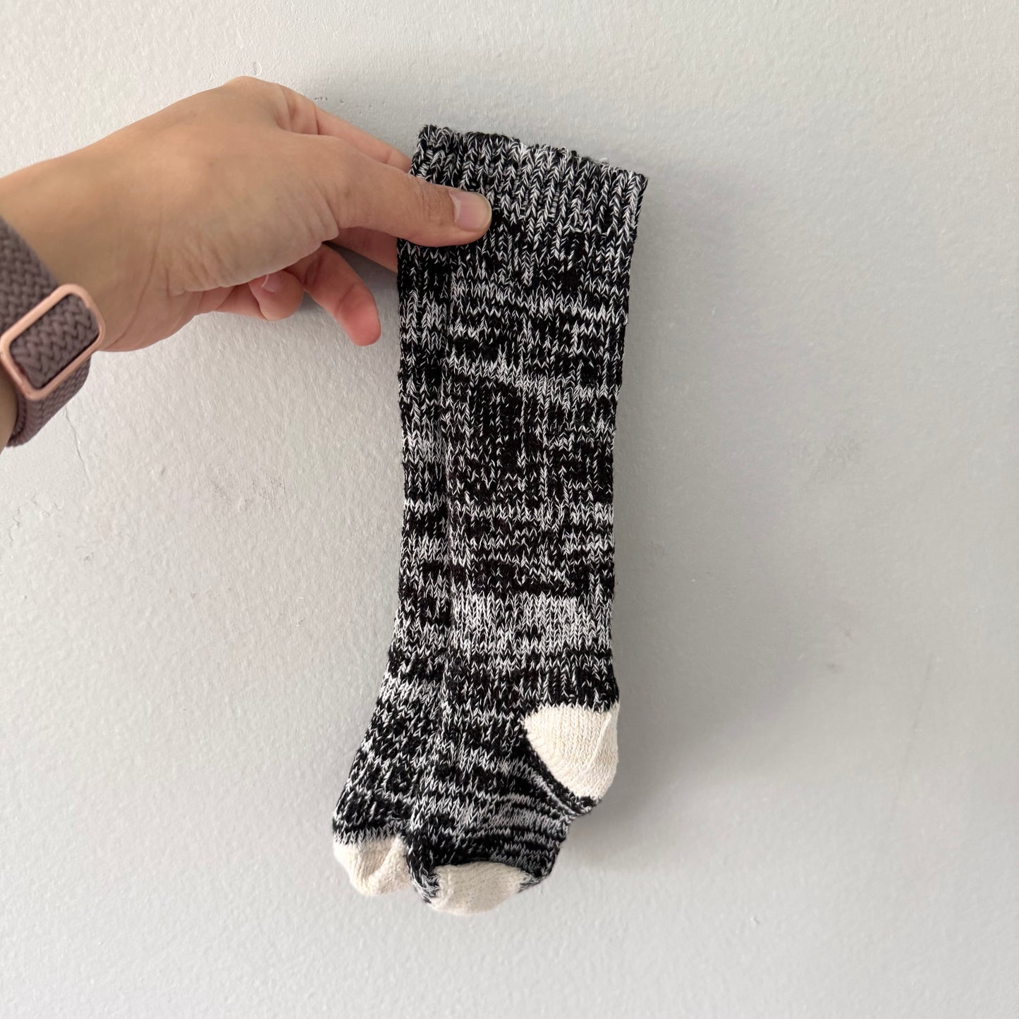 Unknown brand / Black x white socks / 3-4Y