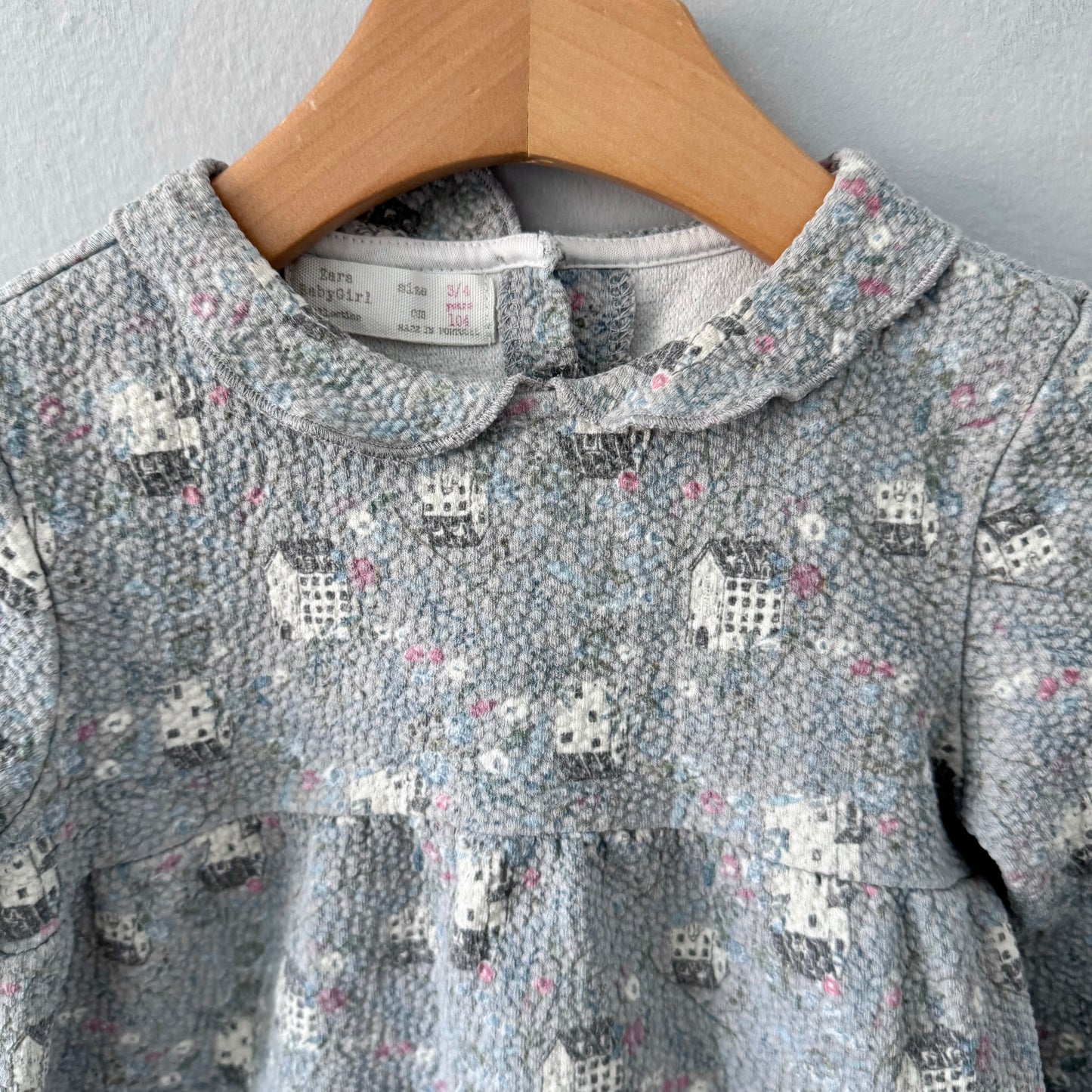 Zara / Light grey x house dress / 3-4Y