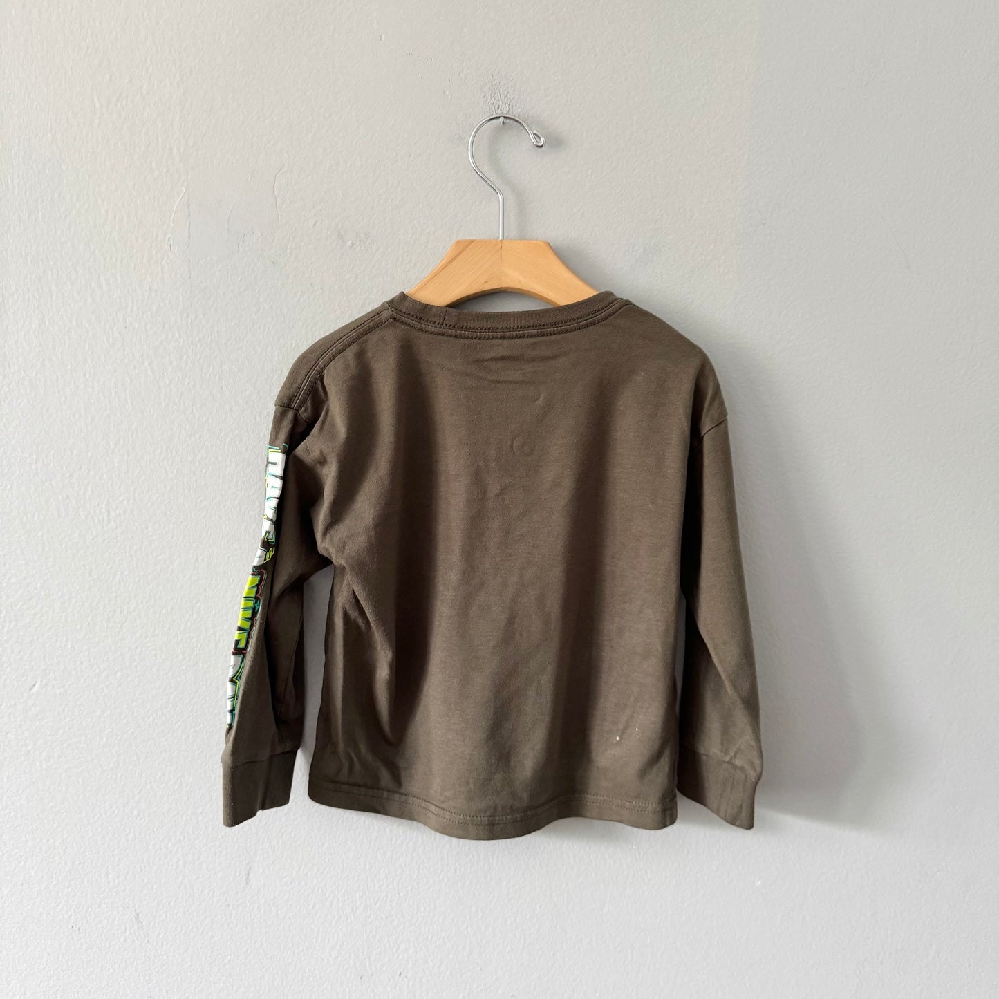 Nike / Brown long sleeve top / 2-3Y