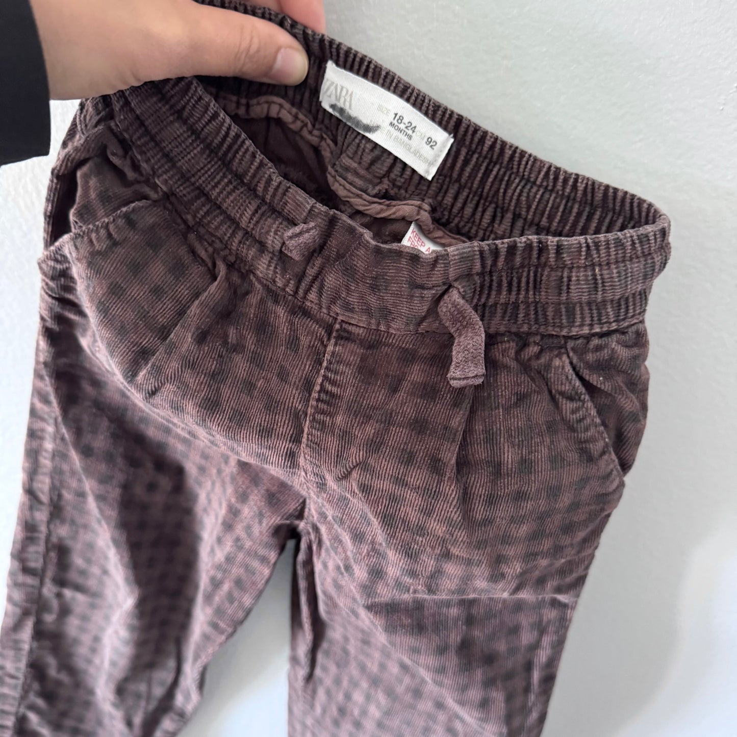 Zara / Brown corduroy pants / 18-24M