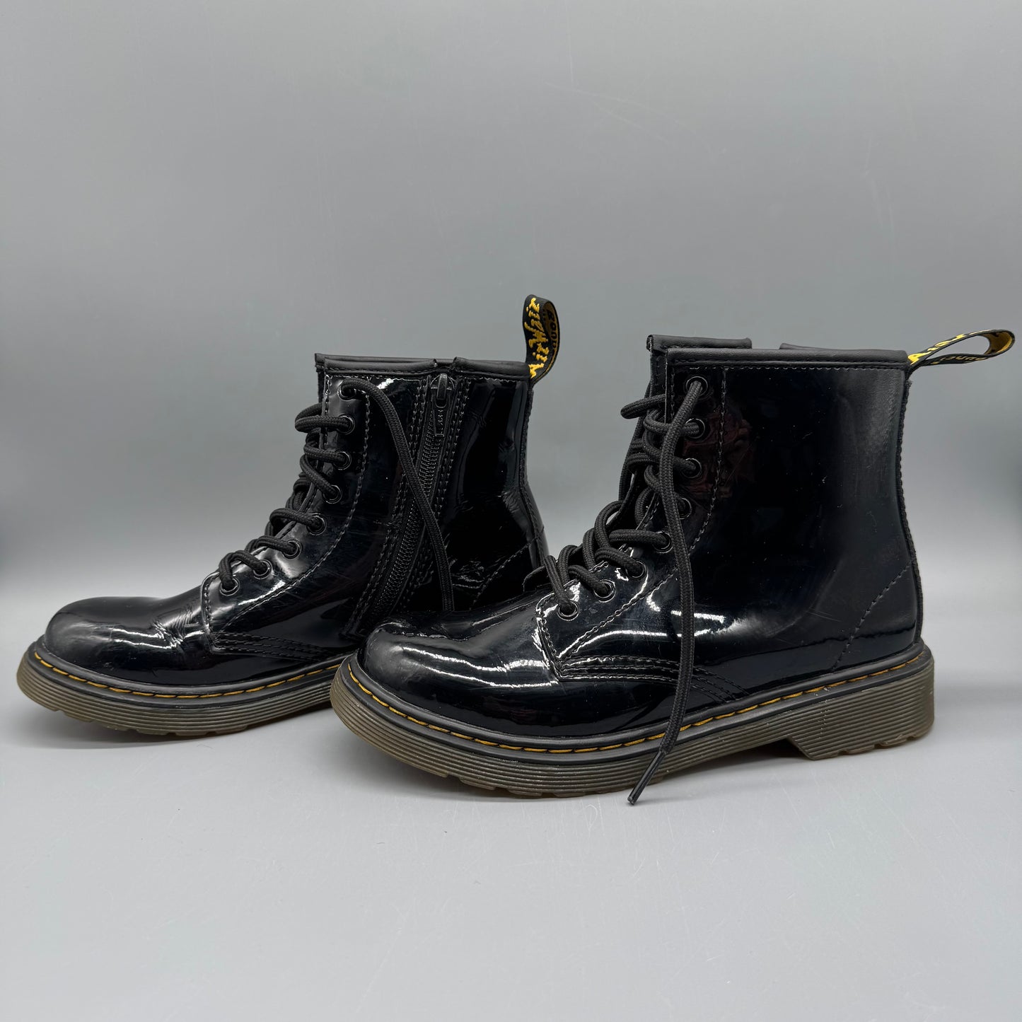 Dr. Martens / Boots / J3