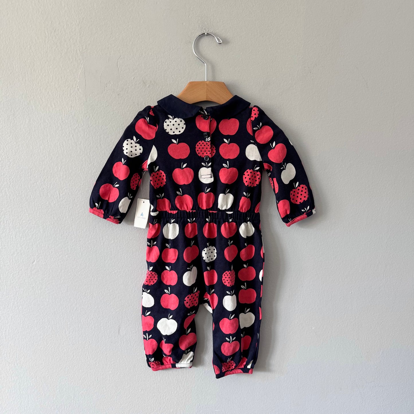 Gap / Navy x apple cotton romper / 3-6M - New with tag