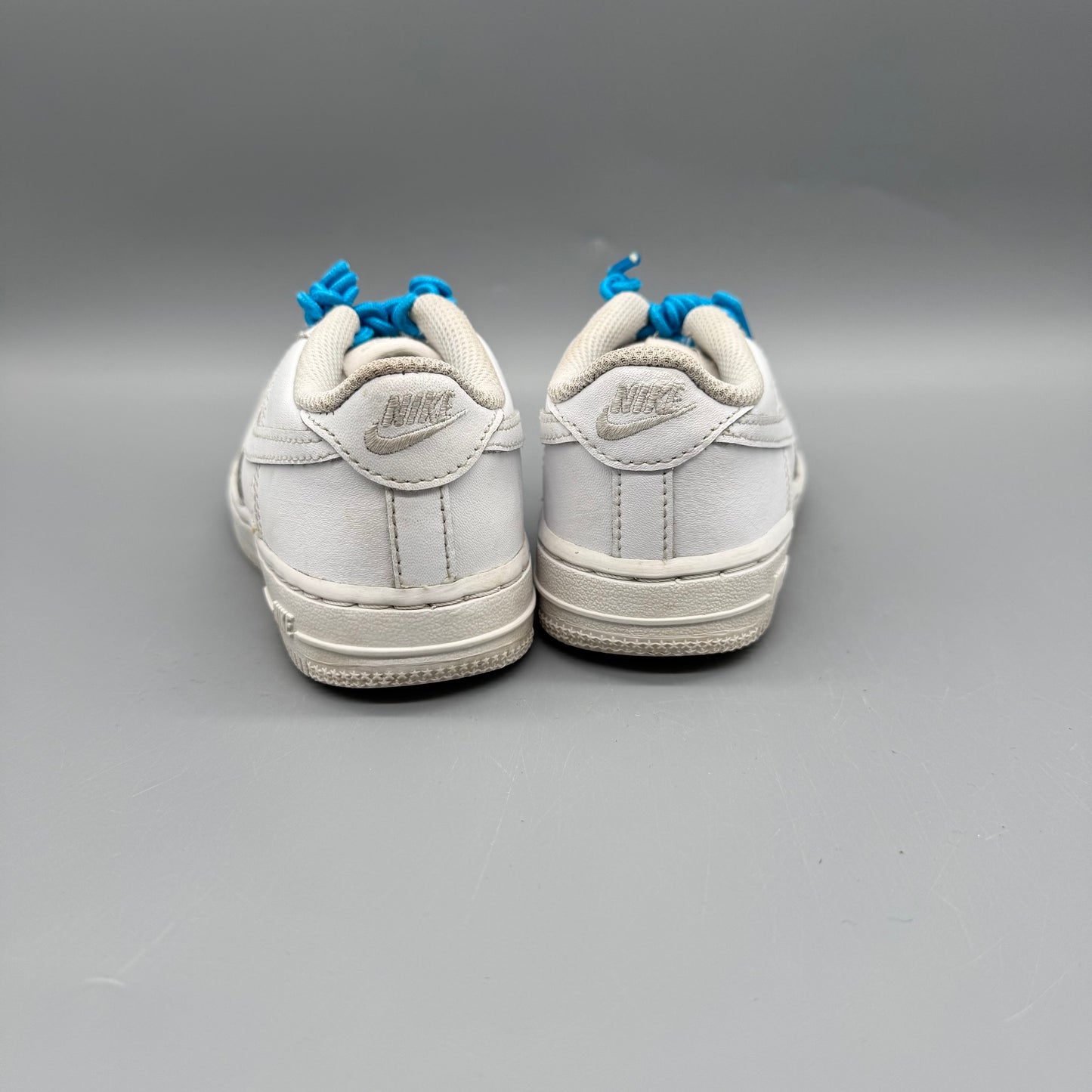 Nike / Air Force 1 / Running Shoes / US10