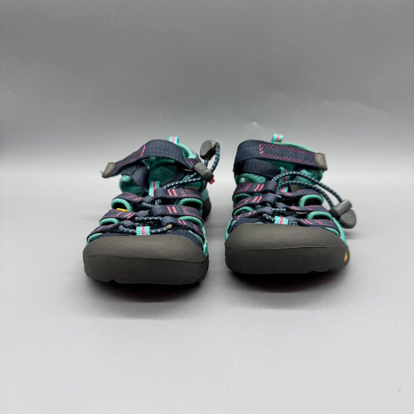 Keen / Sandals / US11