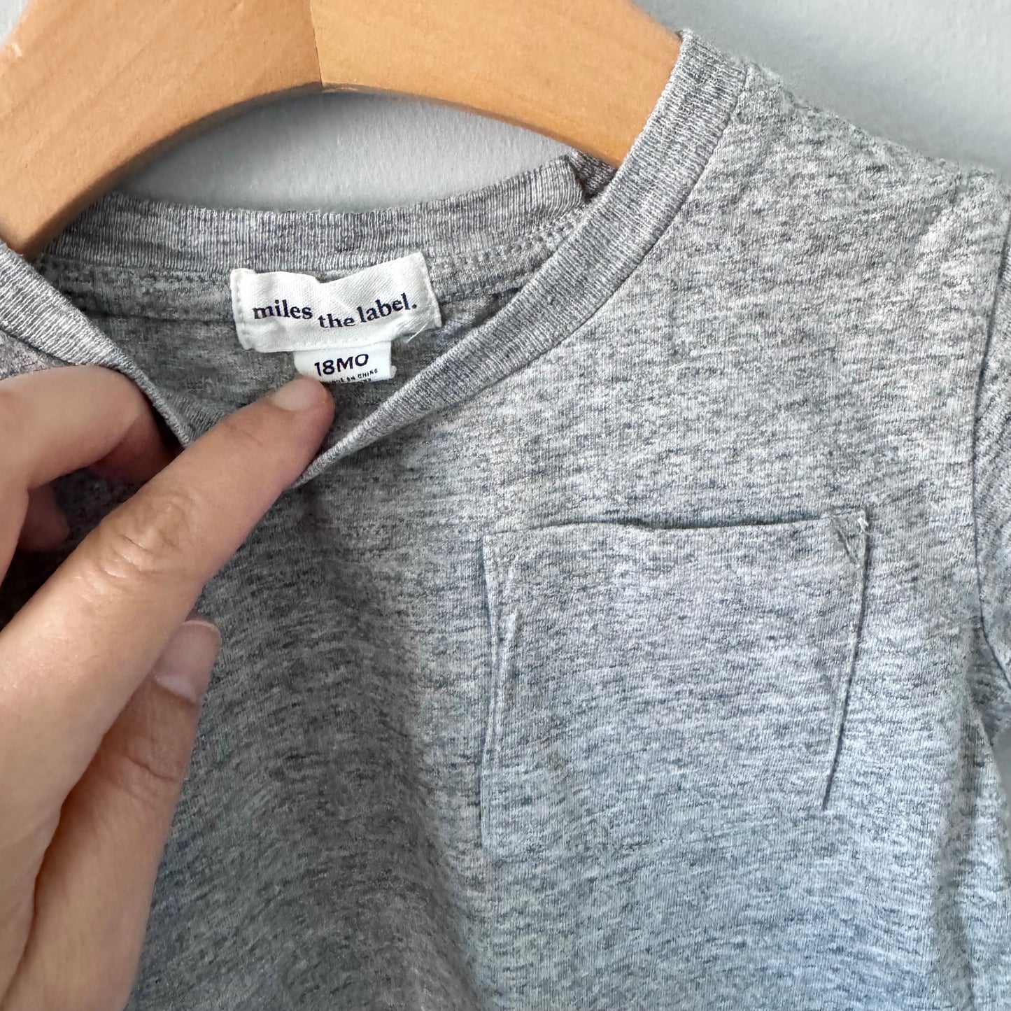 Miles the label / Dark grey T-shirt / 18M