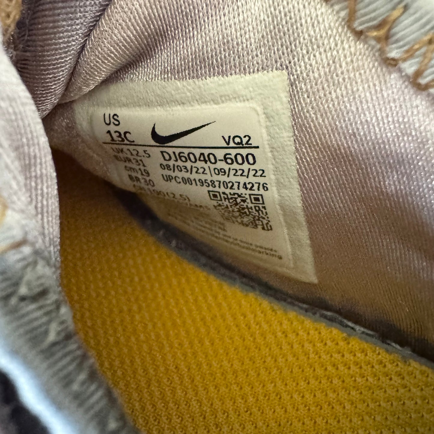 Nike / Running Shoes / US13