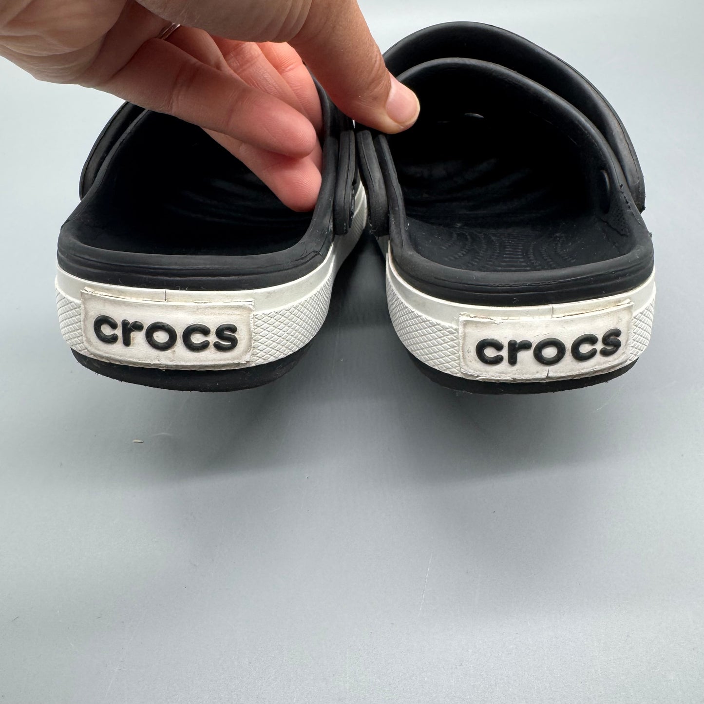 Crocs / Sandals / US10-US11