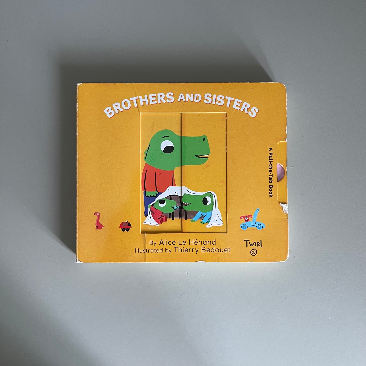 Brothers and Sisters / Alice Le Henand