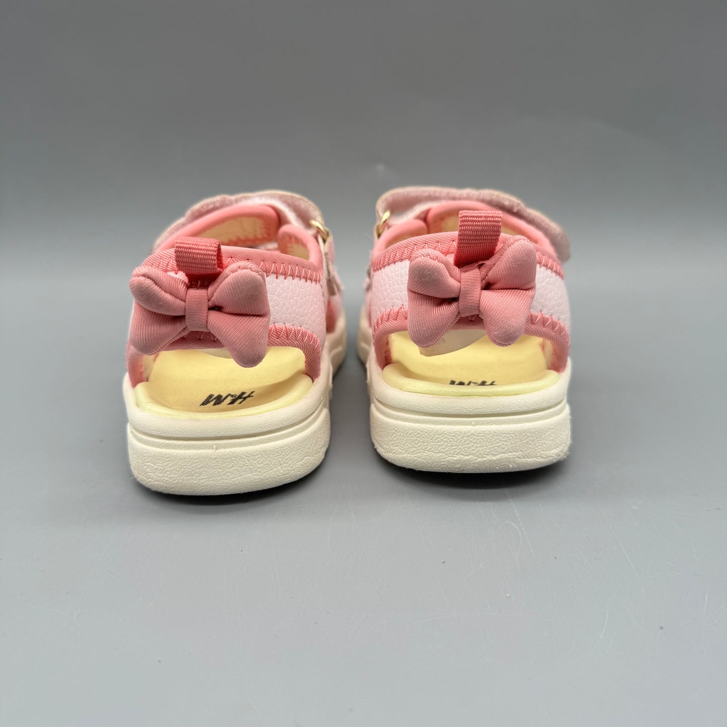 H&M x Disney / Sandals / US8.5