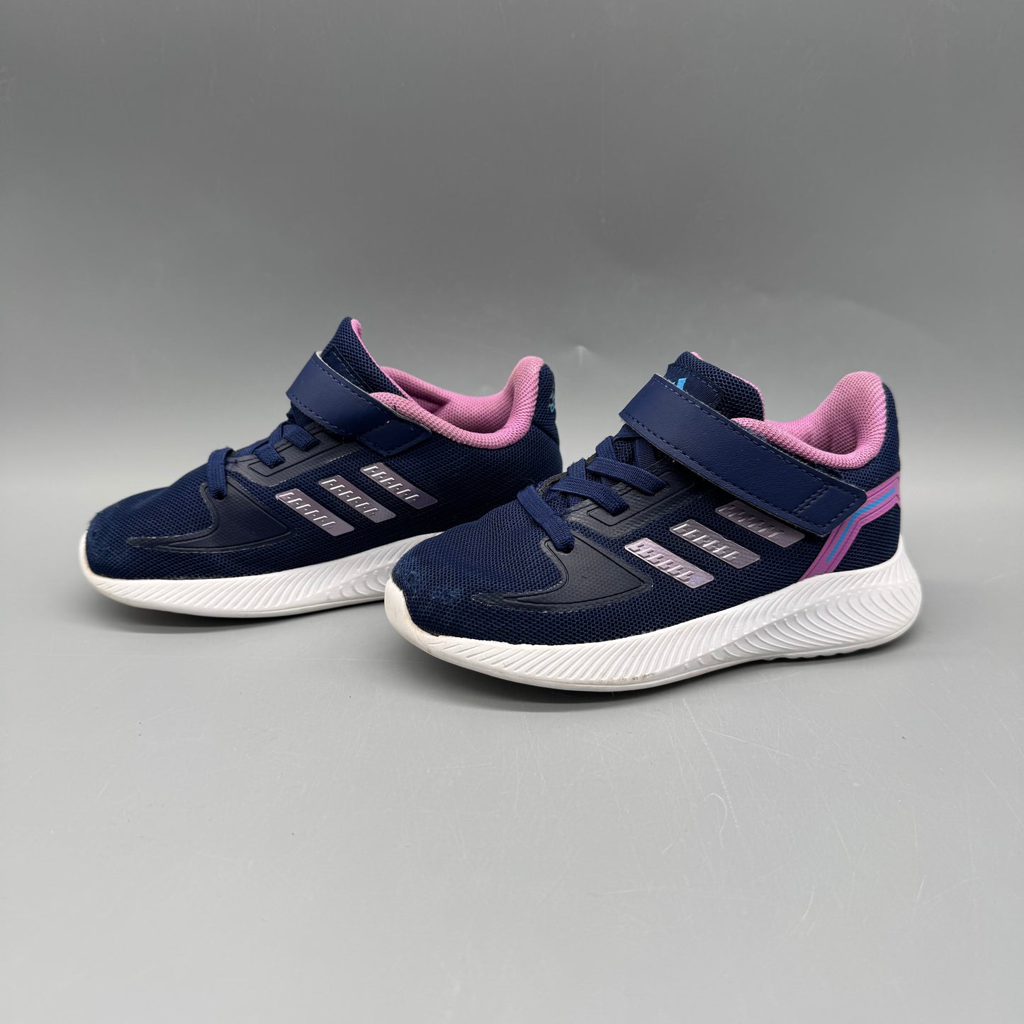 Adidas / Running Shoes / US8