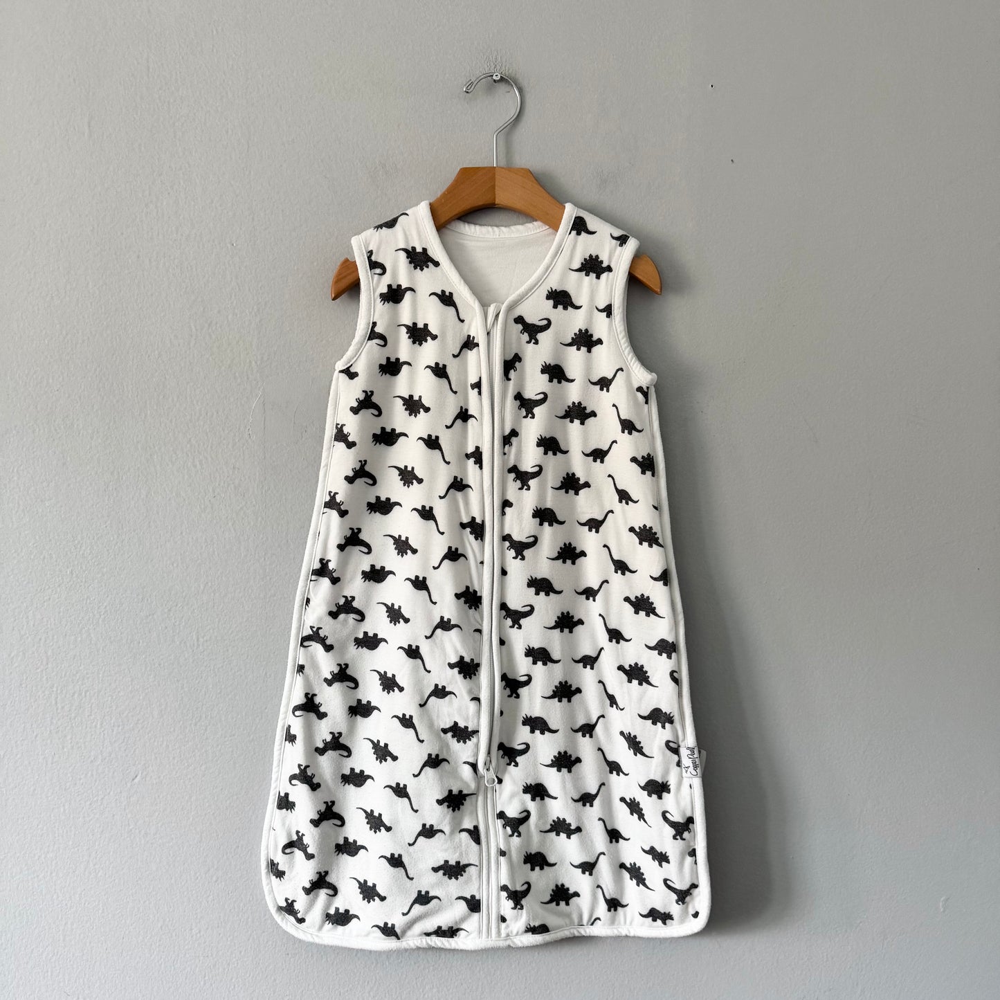 Copper Pearl / White x Dinosaur sleep sack / 0-6M
