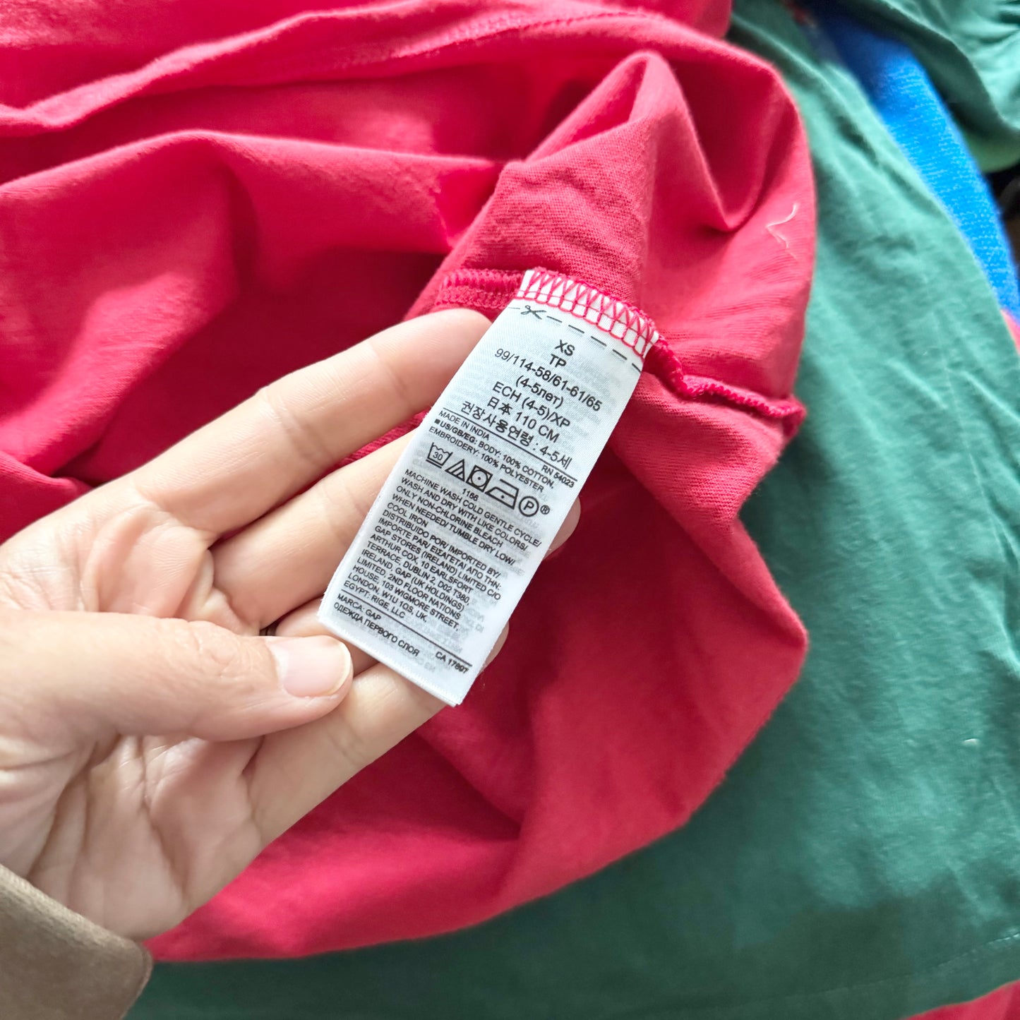 Gap / Red long sleeve / 4-5Y