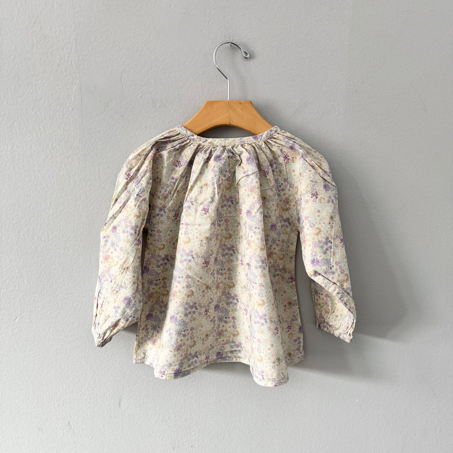 Jamie Kay / Blouse fleurie / 2A