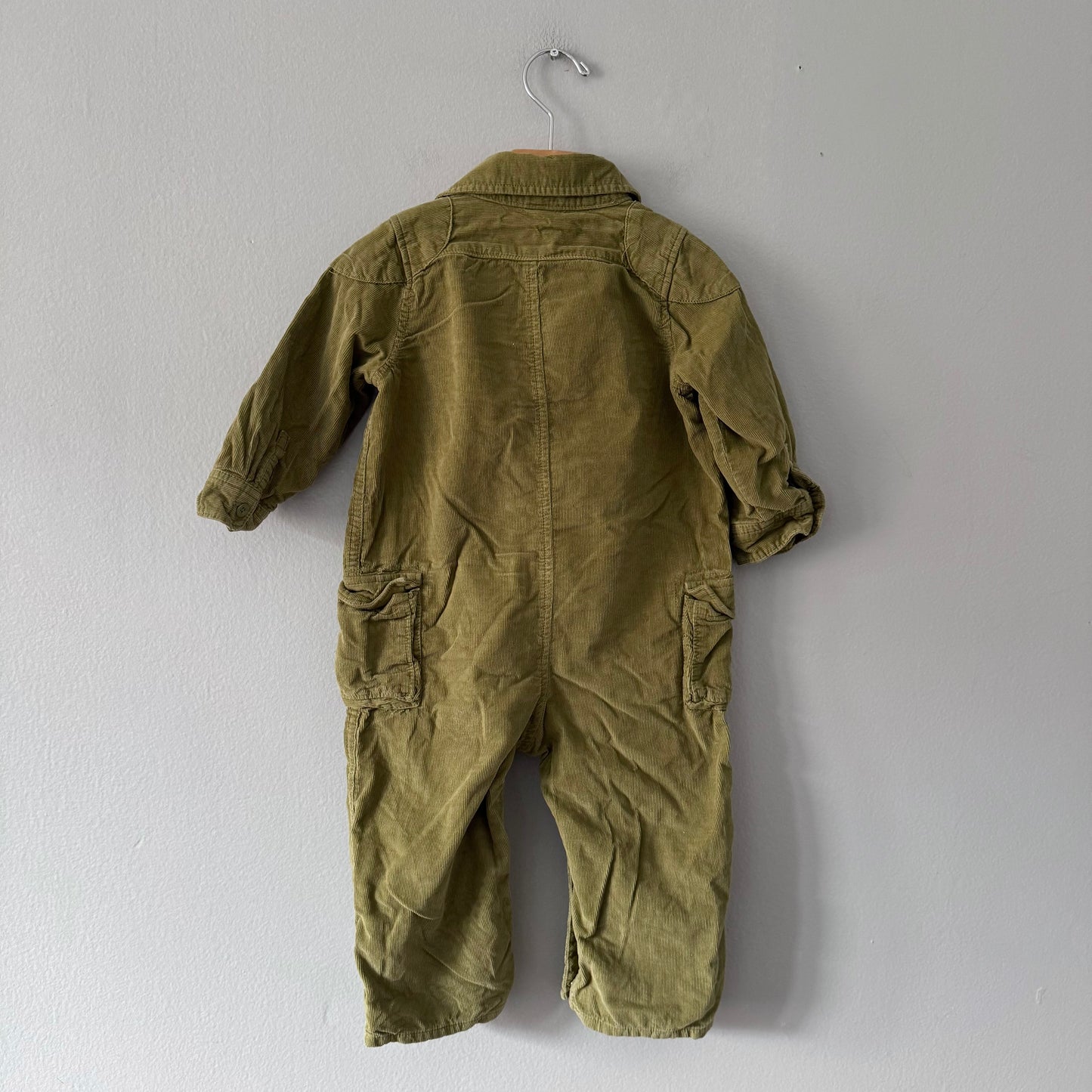 Gap / Khaki corduroy jumpsuit / 18-24M