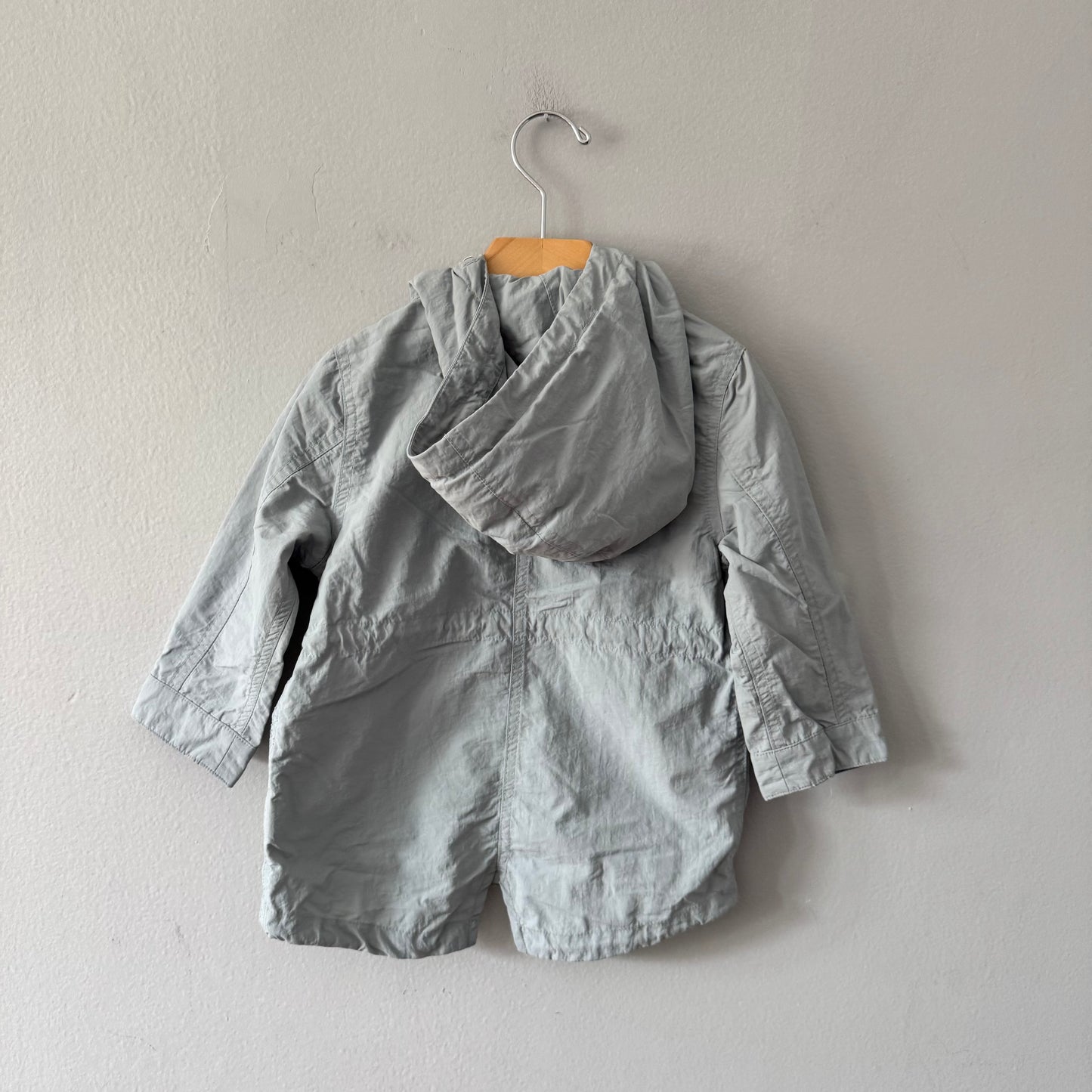 Zara / Smokey blue windbreaker / 18-24M