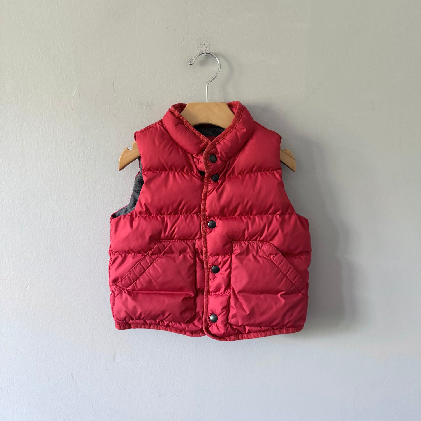 Gap / Red puffer vest / 2Y