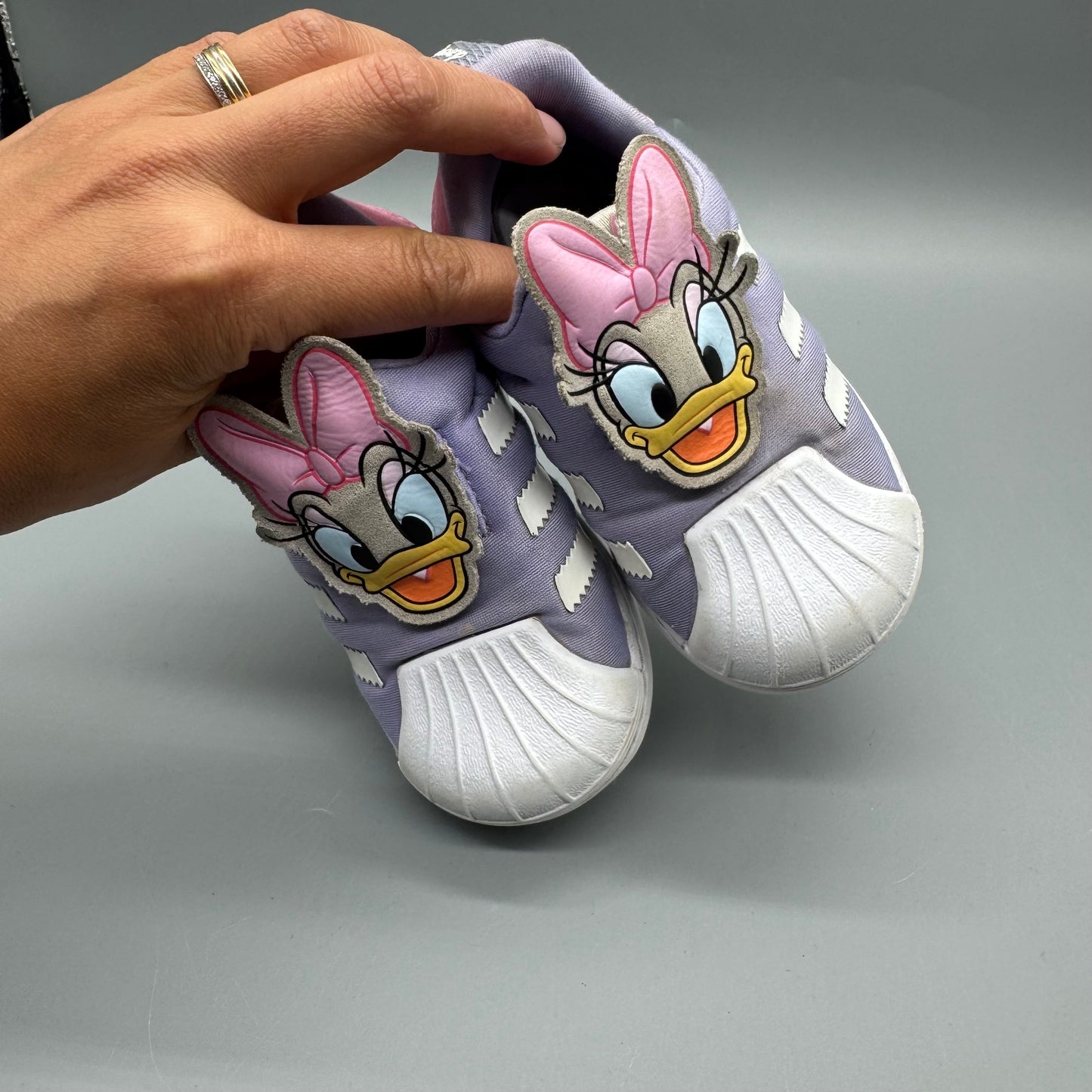 Adidas x Disney / Superstar Daisy Duck / Running Shoes / US6