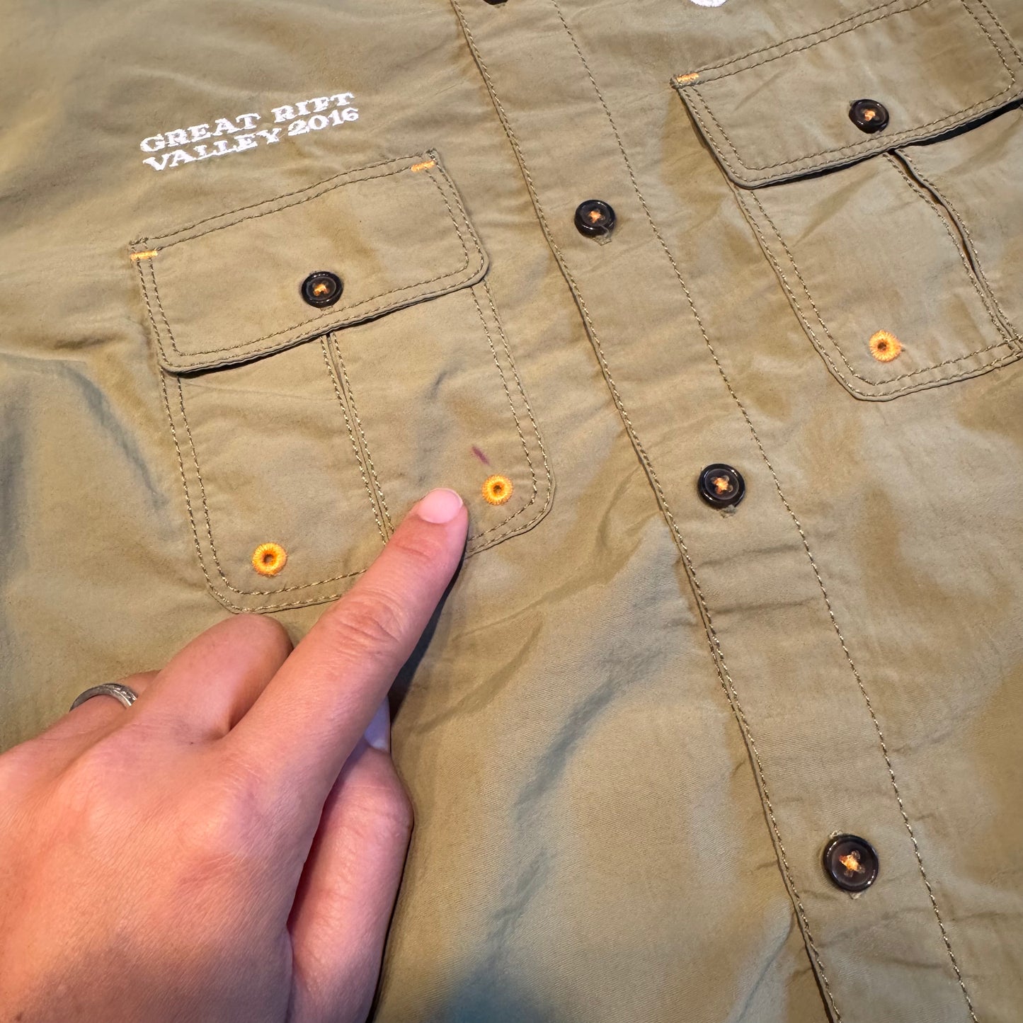 Hatley / Khaki shirt / 6Y