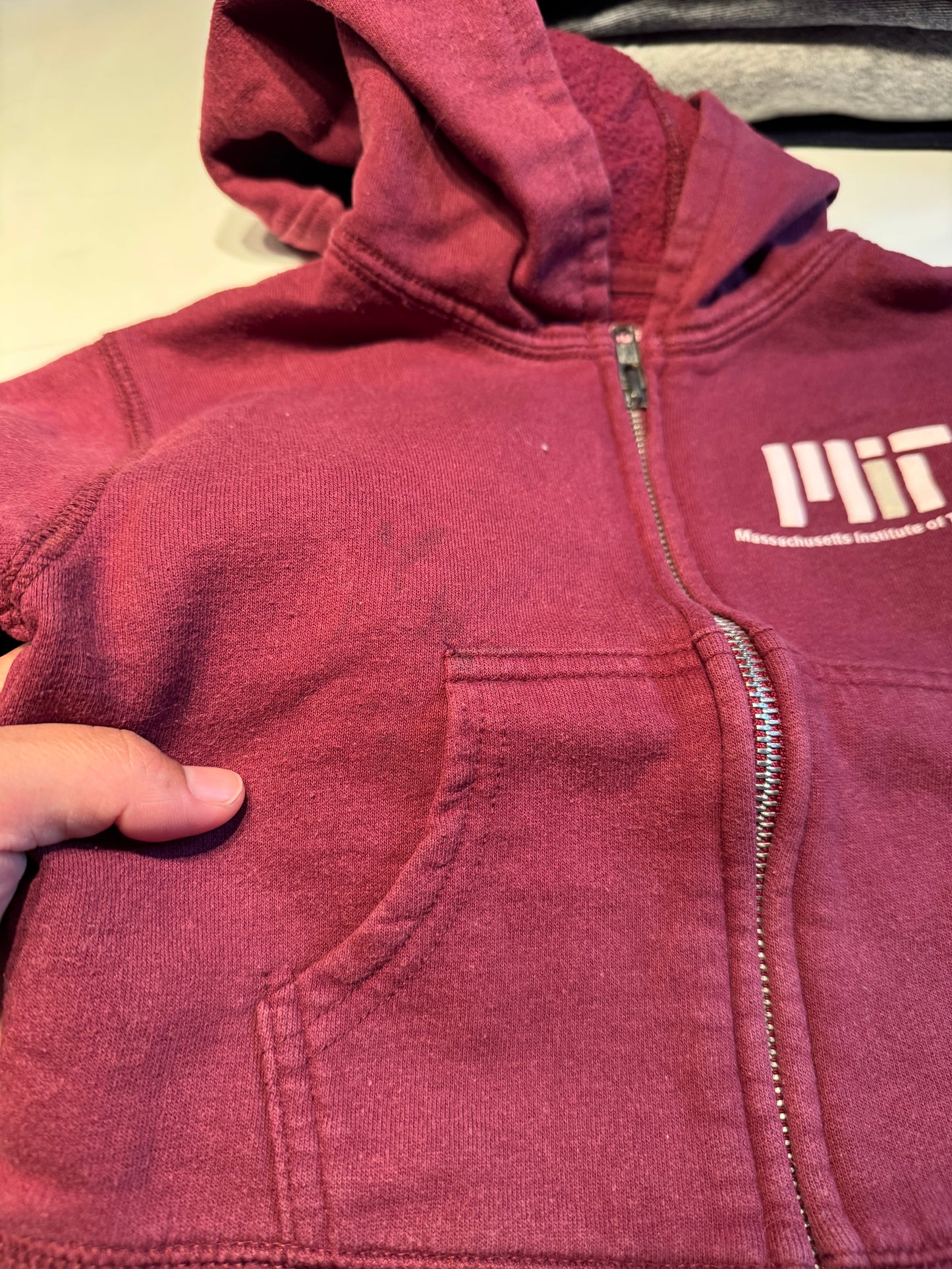 DCollege Kids / Burgundy MIT zip up hoodie / 2T