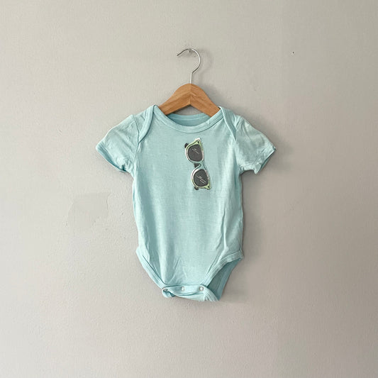 Silkberry baby / Bamboo rayon onesie / 0-3M