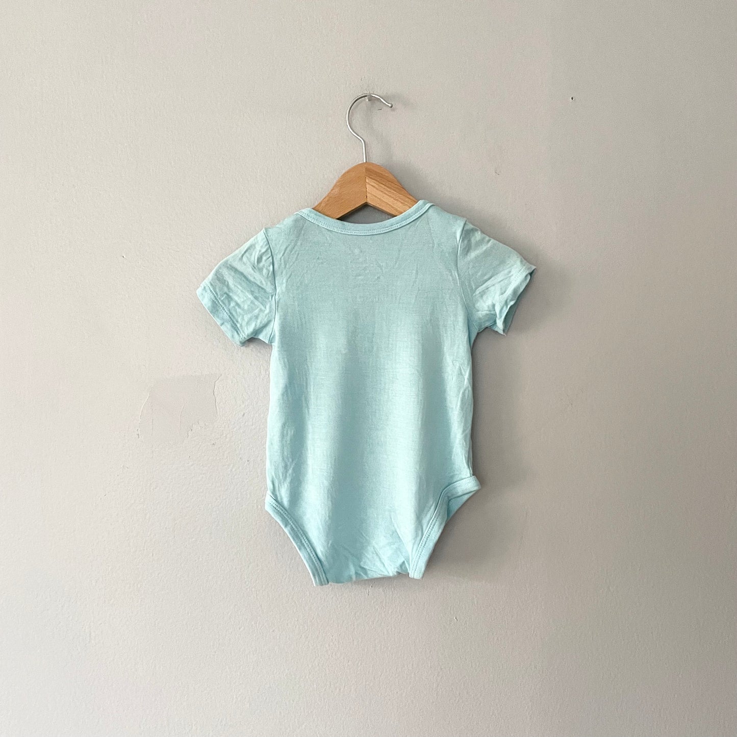 Silkberry baby / Bamboo rayon onesie / 0-3M