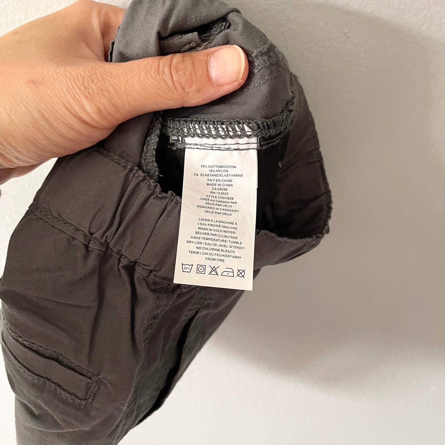Deux par Deux / Dark grey short pants / 18M