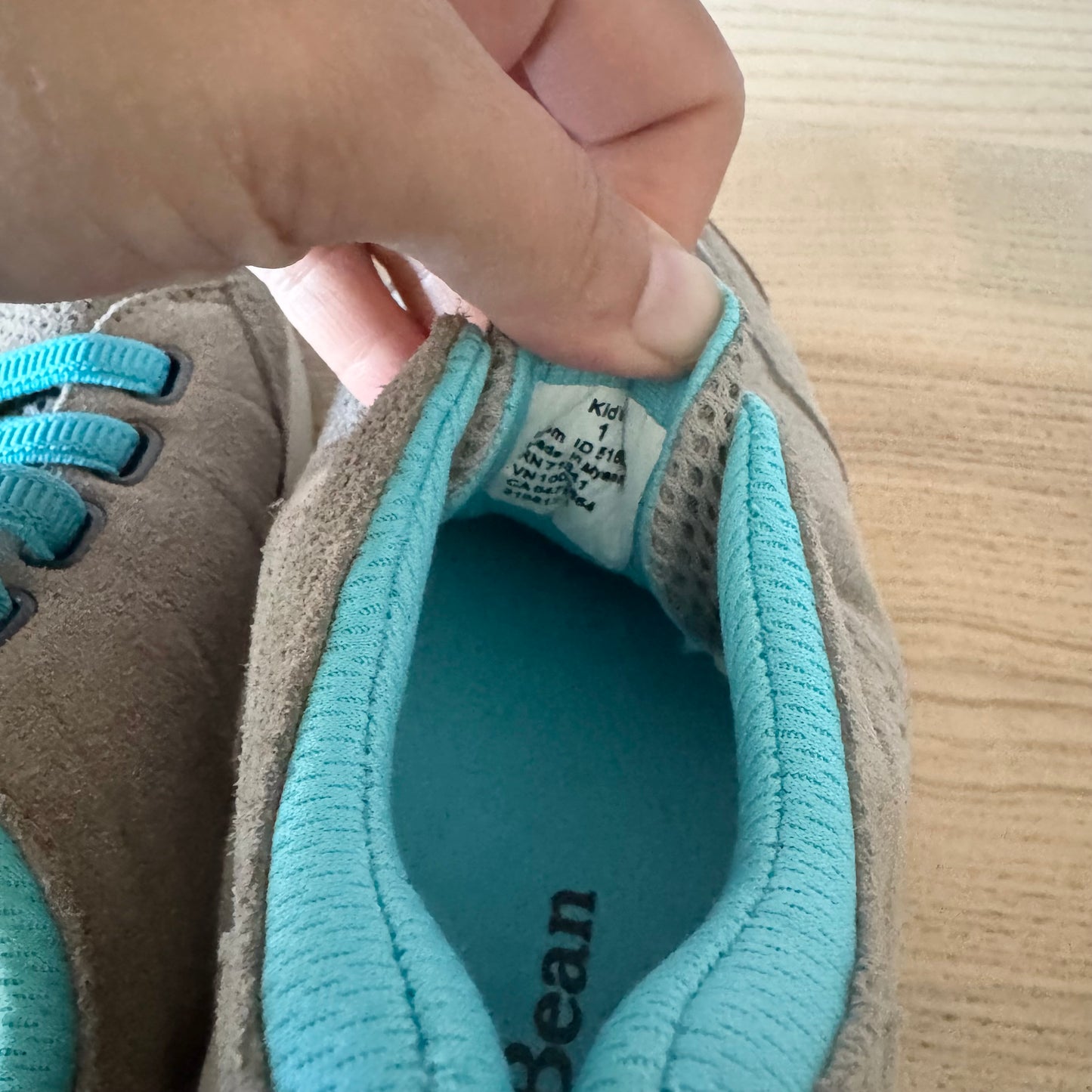 LL Bean / Grey suede shoes / J1 - New
