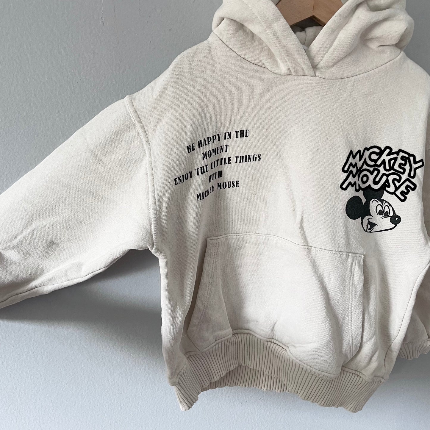 Zara / White Mickey mouse hoodie / 8Y