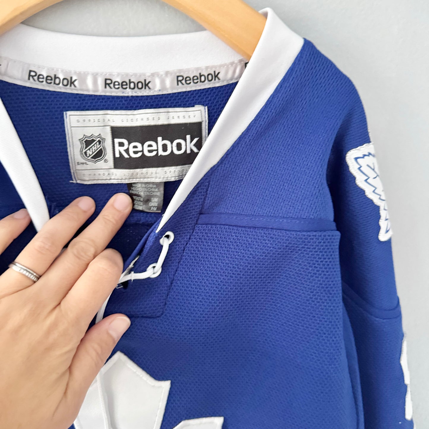 NHL / Toronto Maple Leafs jersey #81 / Youth SM