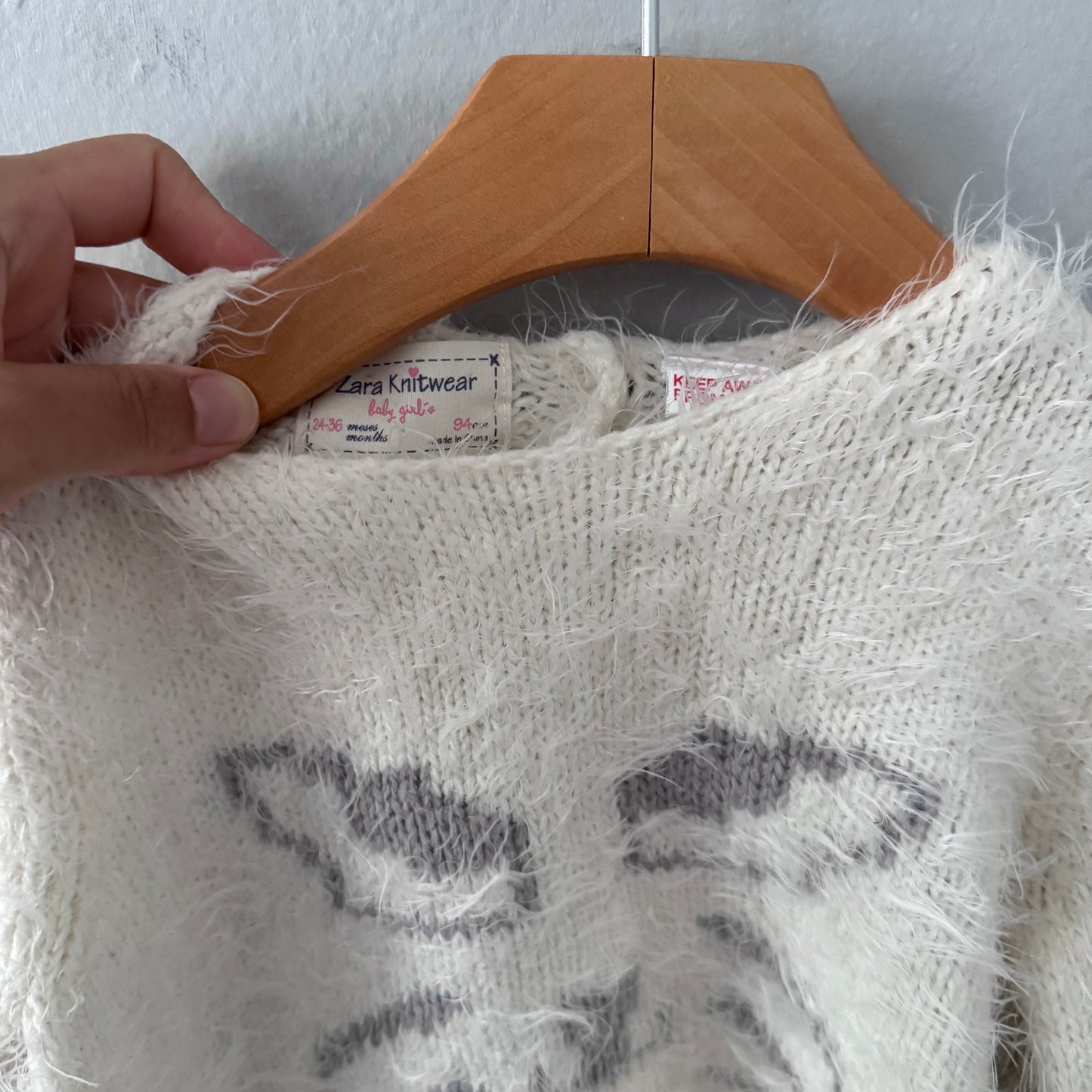 Zara / White knit top / 2-3Y
