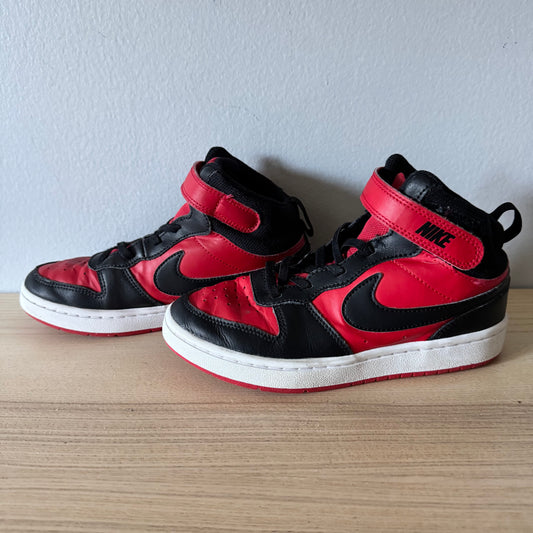 Nike / Air Jordan / J2